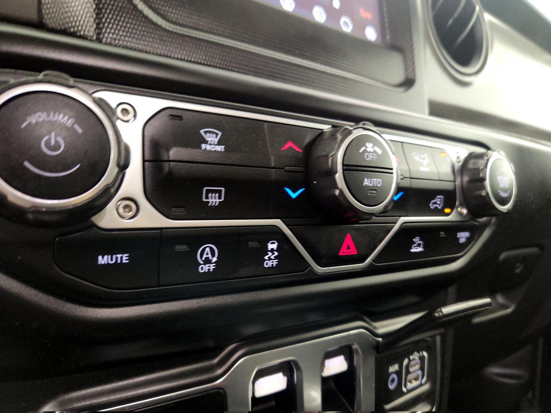 Thumbnail: 2021 Jeep Wrangler - 16