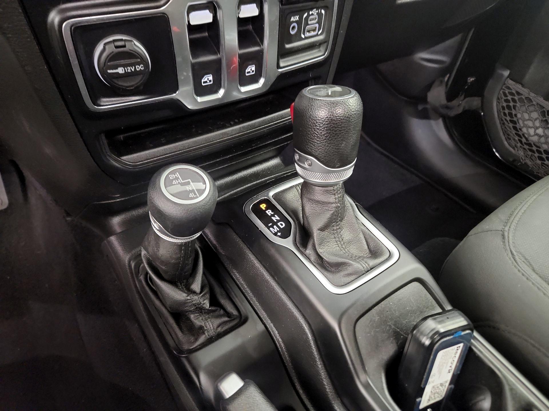 Thumbnail: 2021 Jeep Wrangler - 17