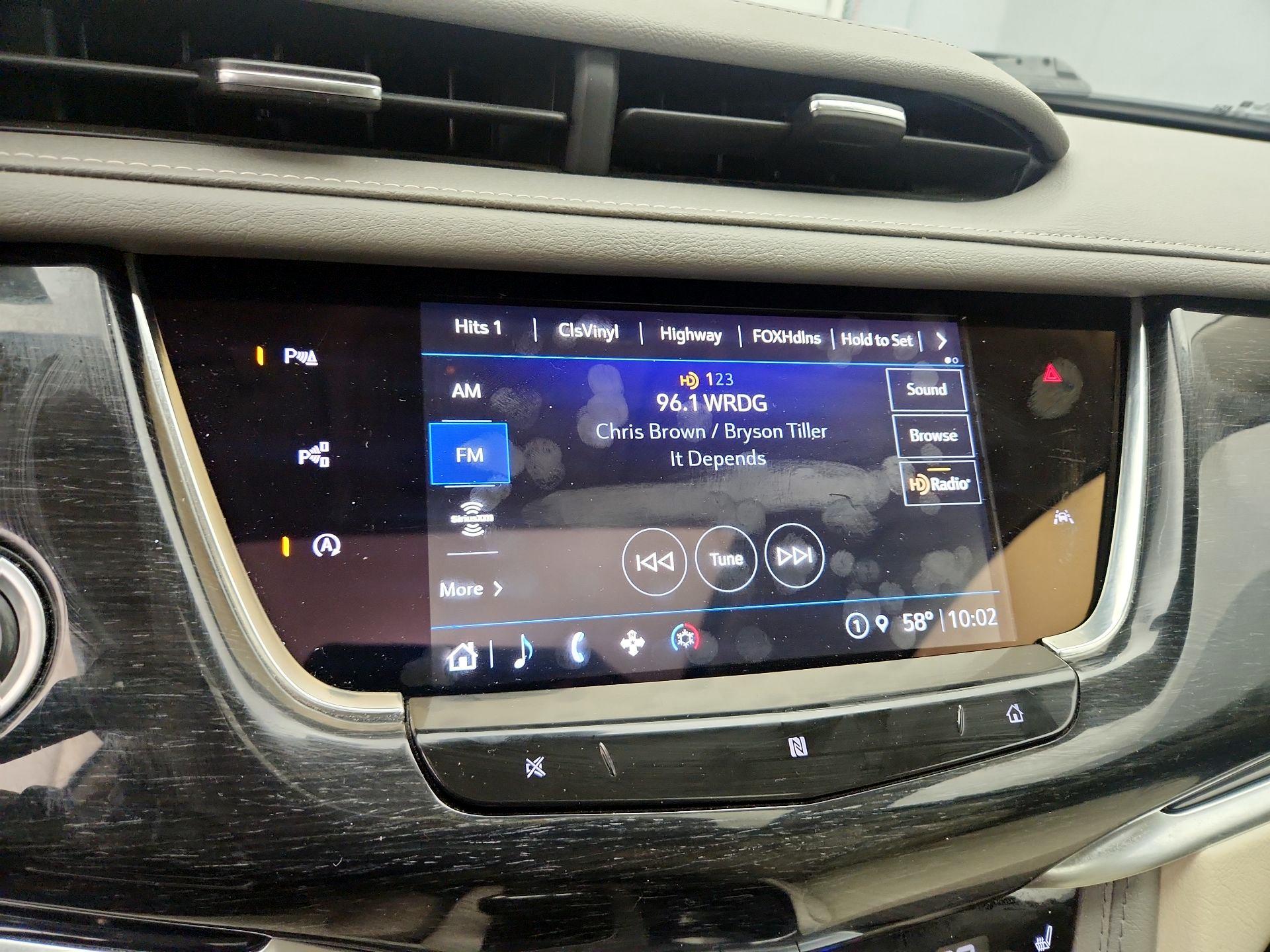 Thumbnail: 2021 Cadillac XT6 - 15