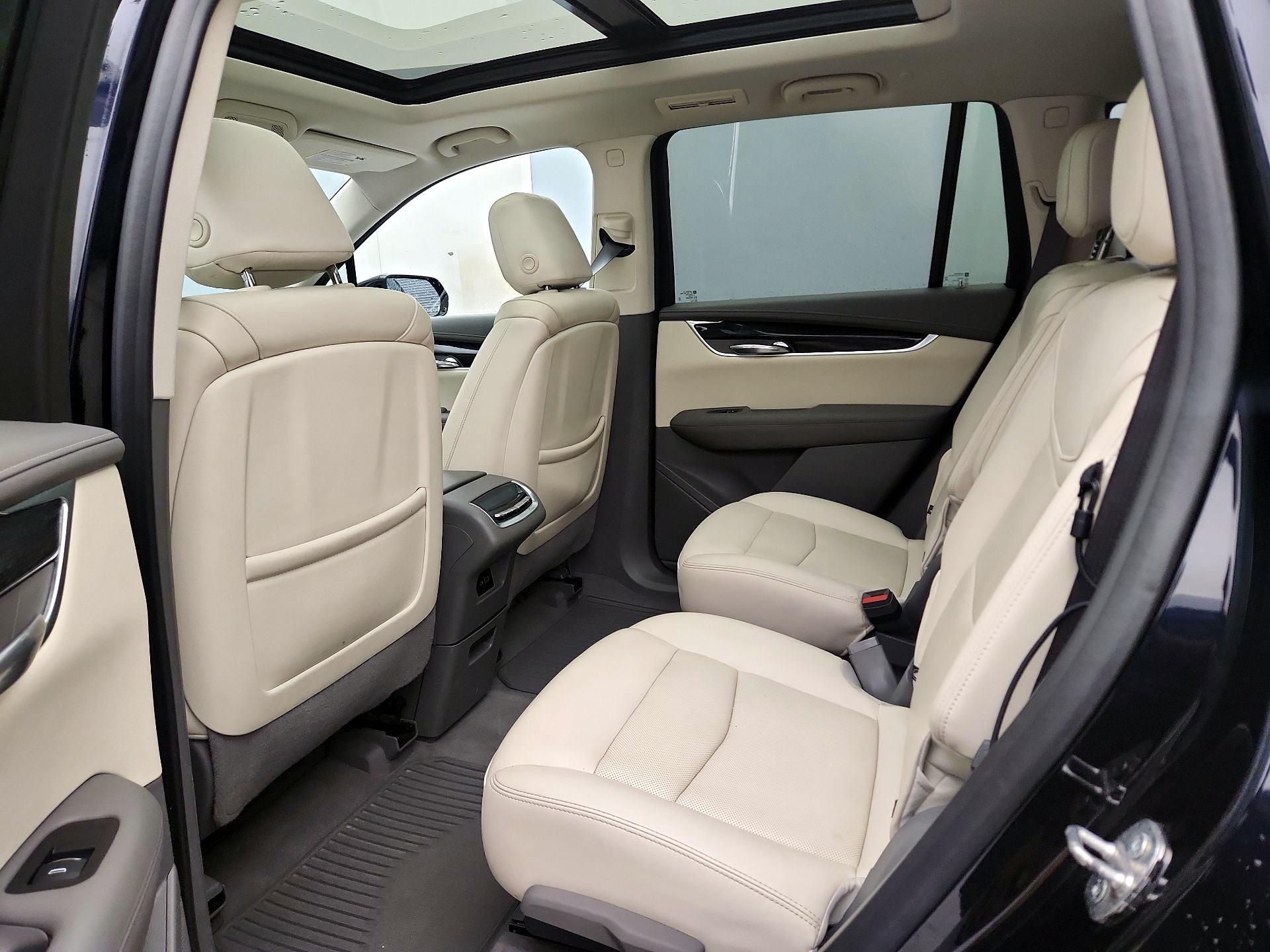 Thumbnail: 2021 Cadillac XT6 - 20