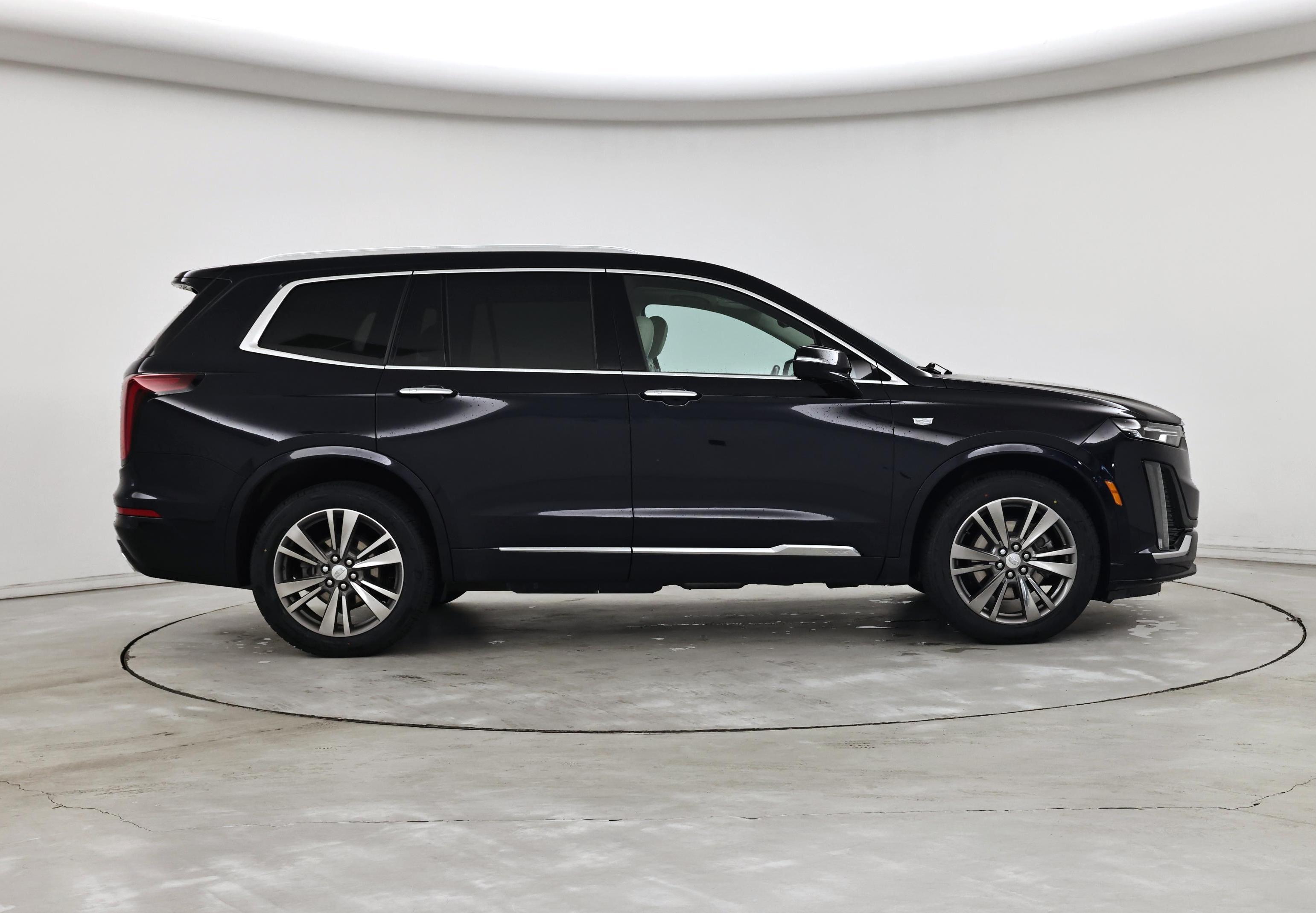 Thumbnail: 2021 Cadillac XT6 - 7