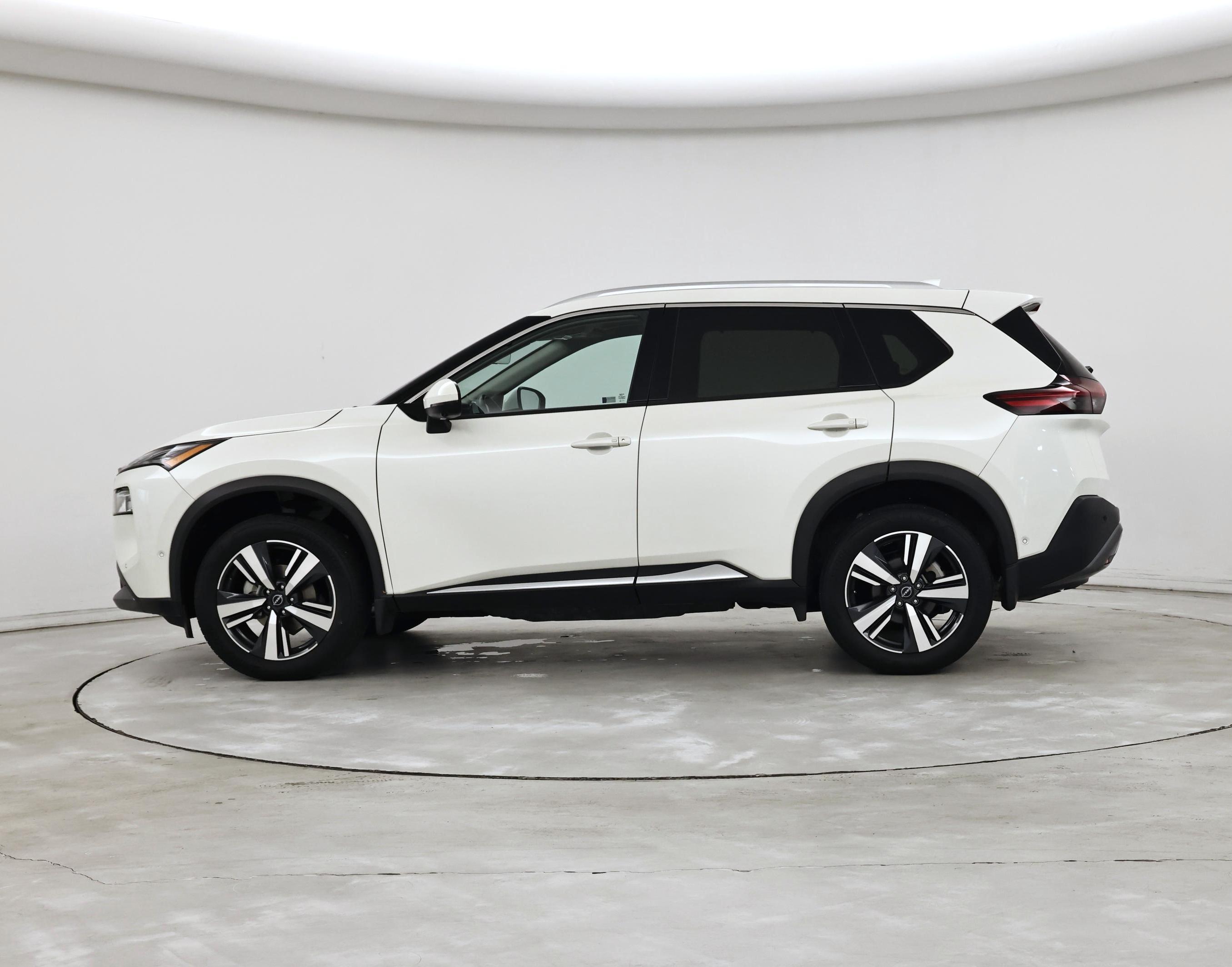 Thumbnail: 2023 Nissan Rogue - 3