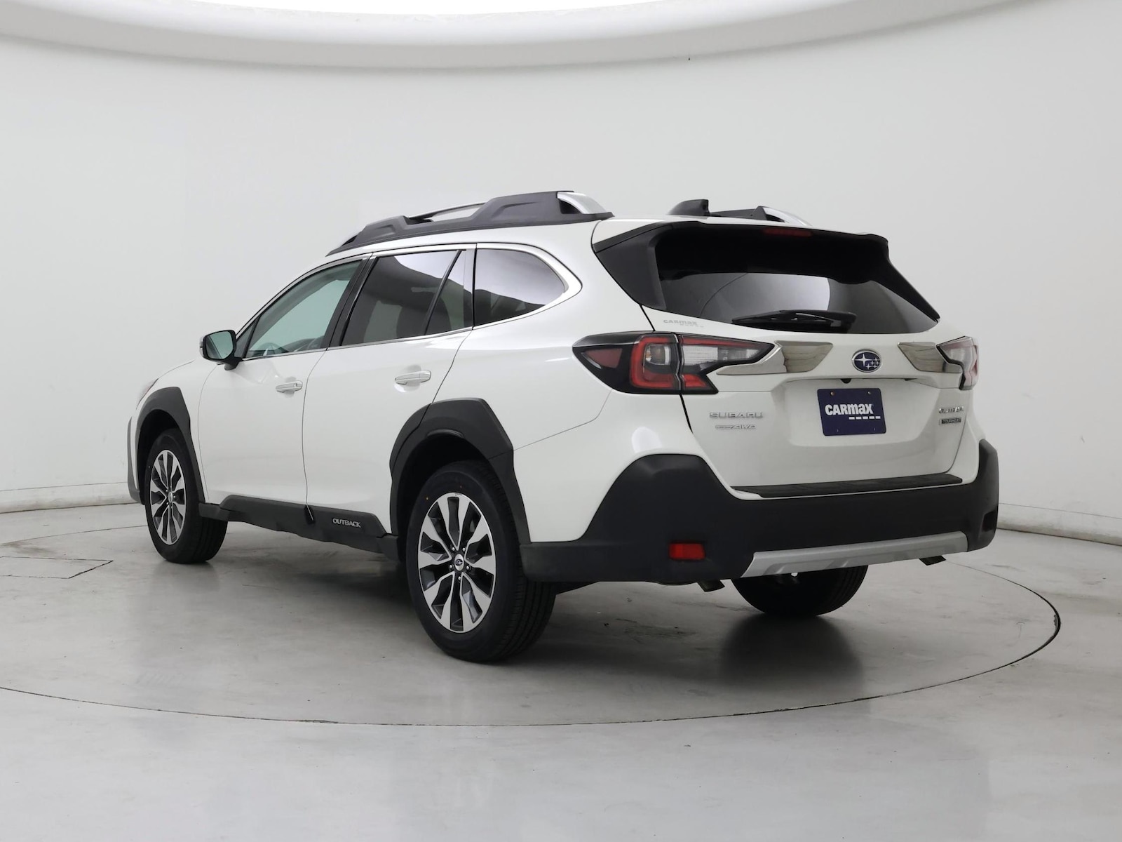 2023 Subaru Outback Touring - Photo 3