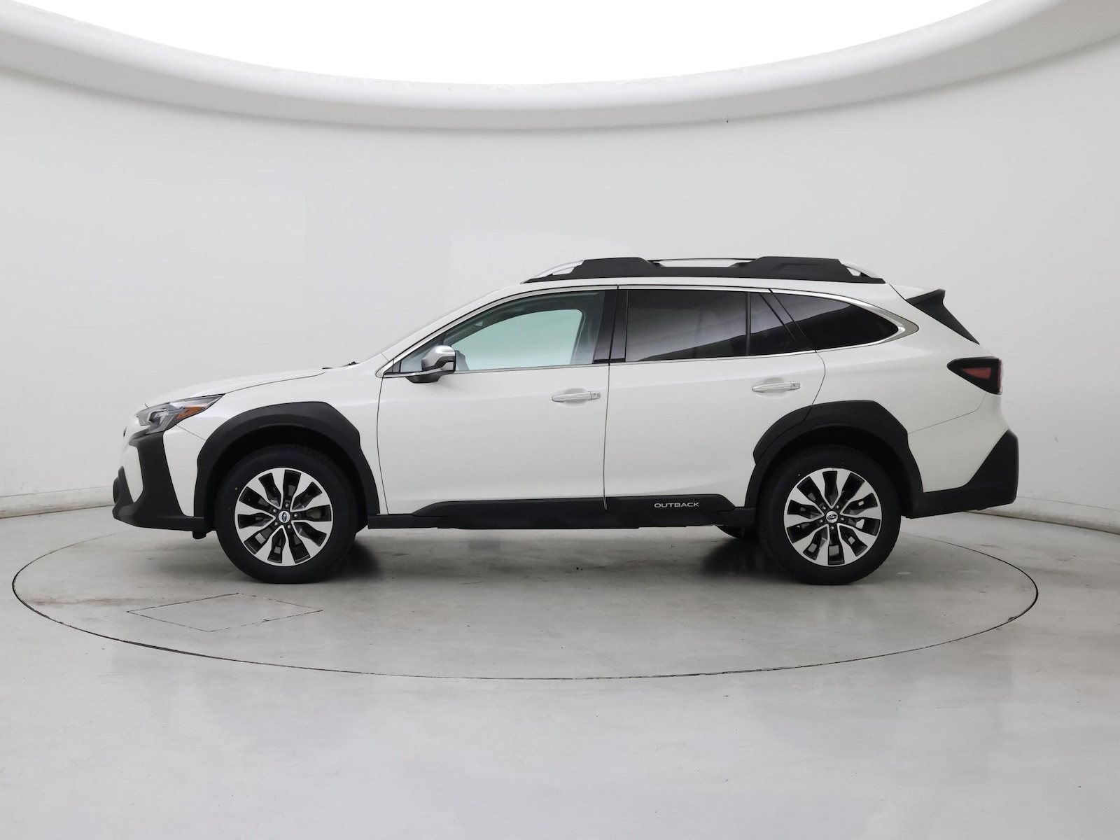 2023 Subaru Outback Touring - Photo 4