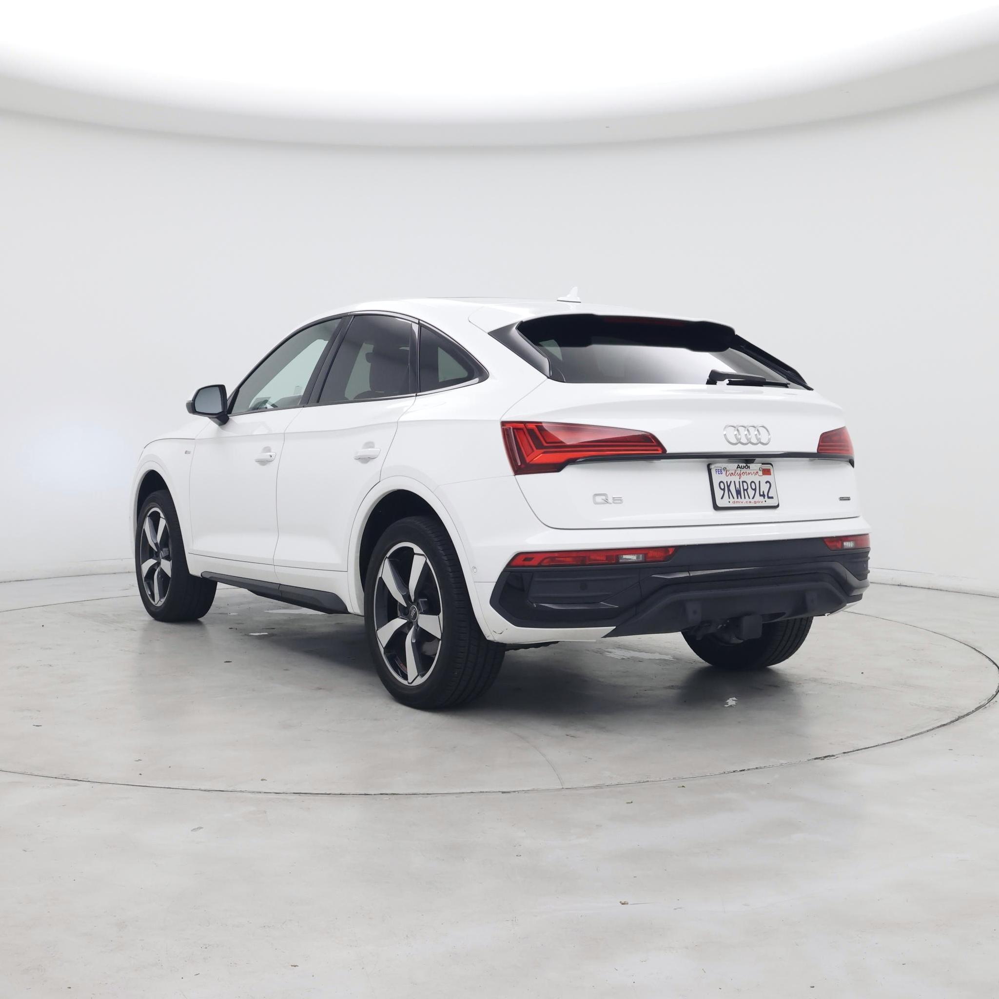 Thumbnail: 2023 Audi Q5 - 2