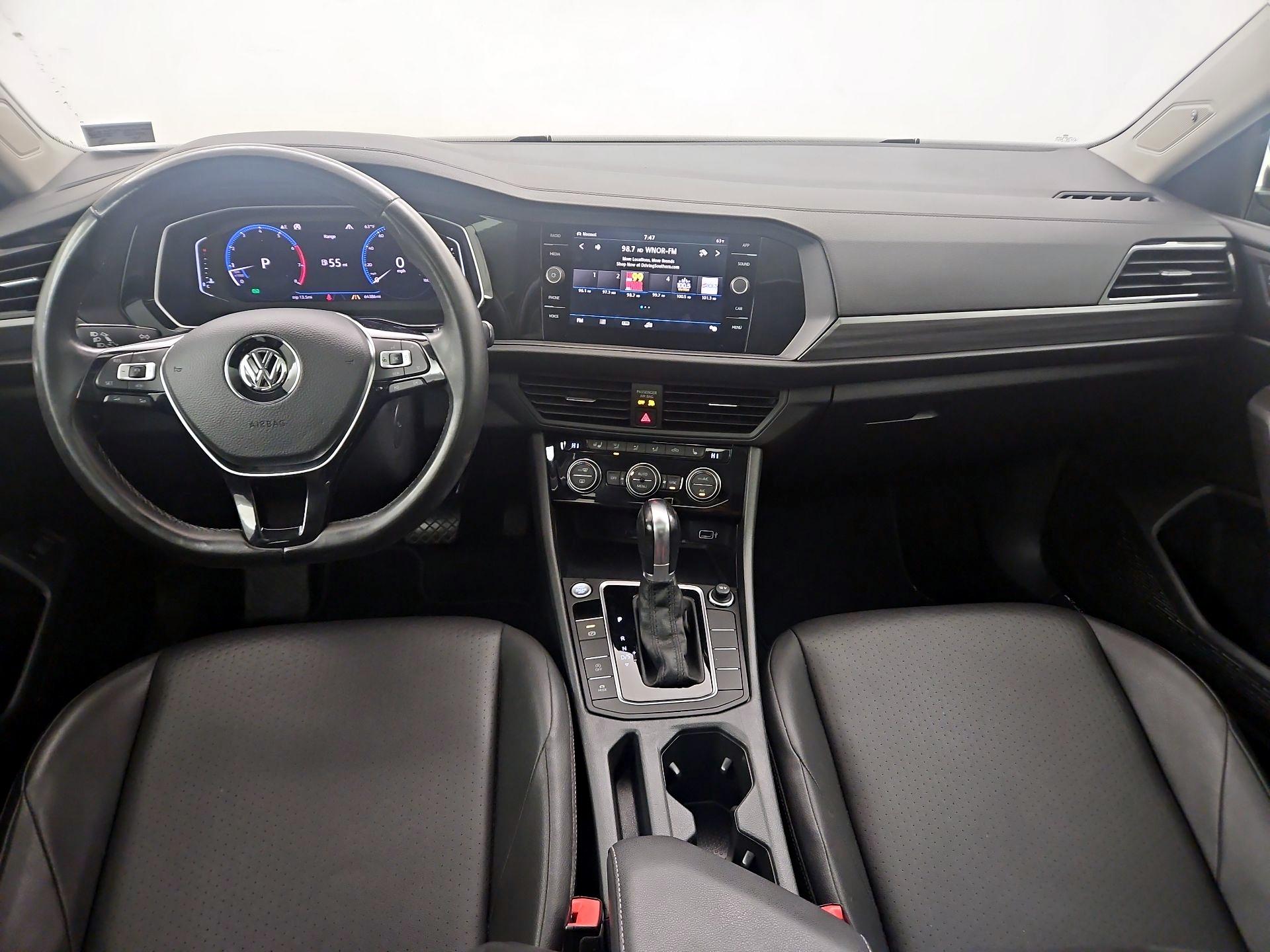 Thumbnail: 2019 Volkswagen Jetta - 9