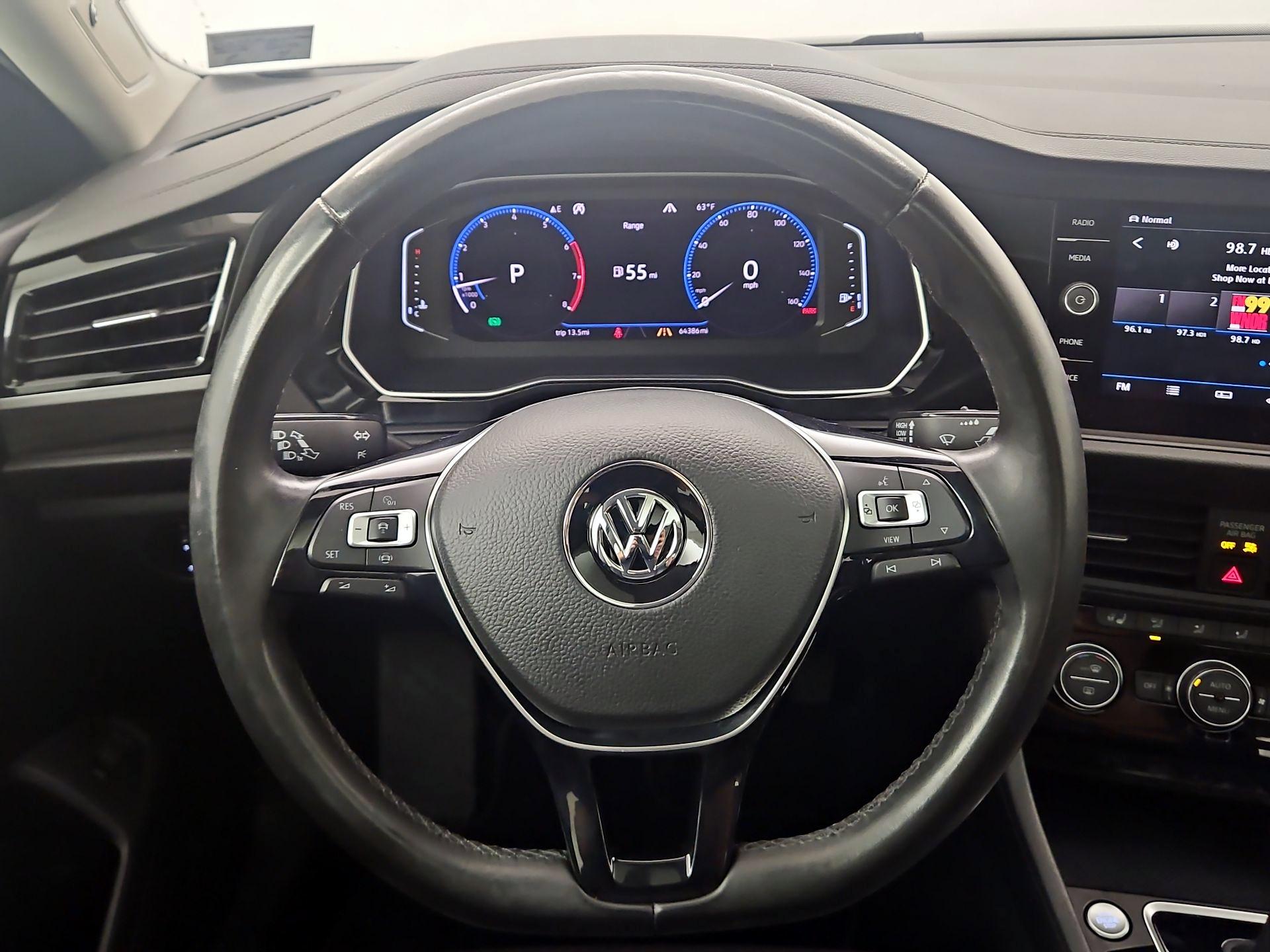 Thumbnail: 2019 Volkswagen Jetta - 10