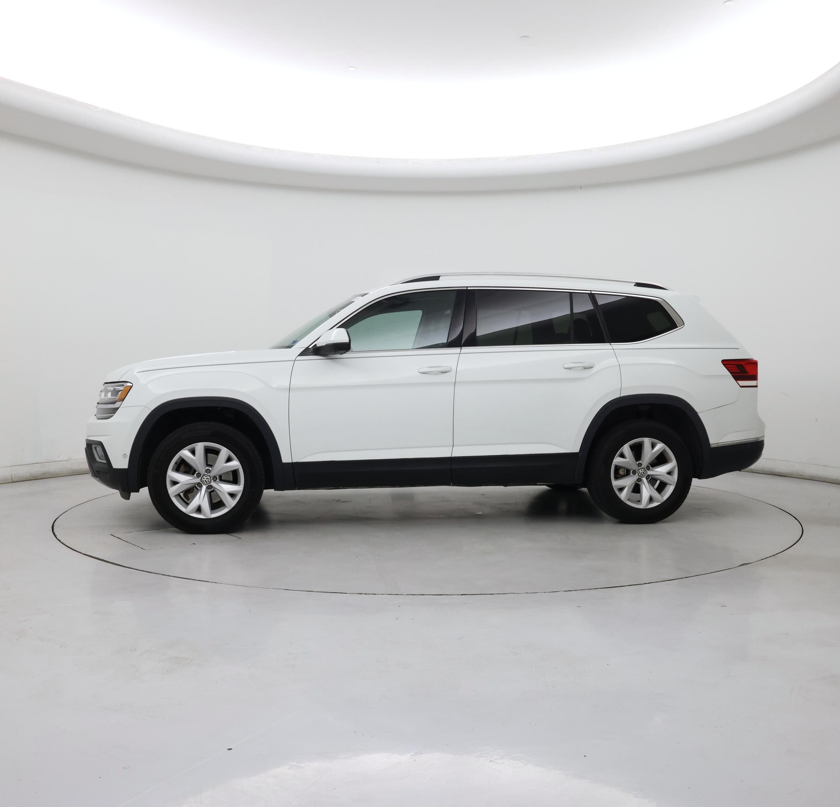 Thumbnail: 2019 Volkswagen Atlas - 3