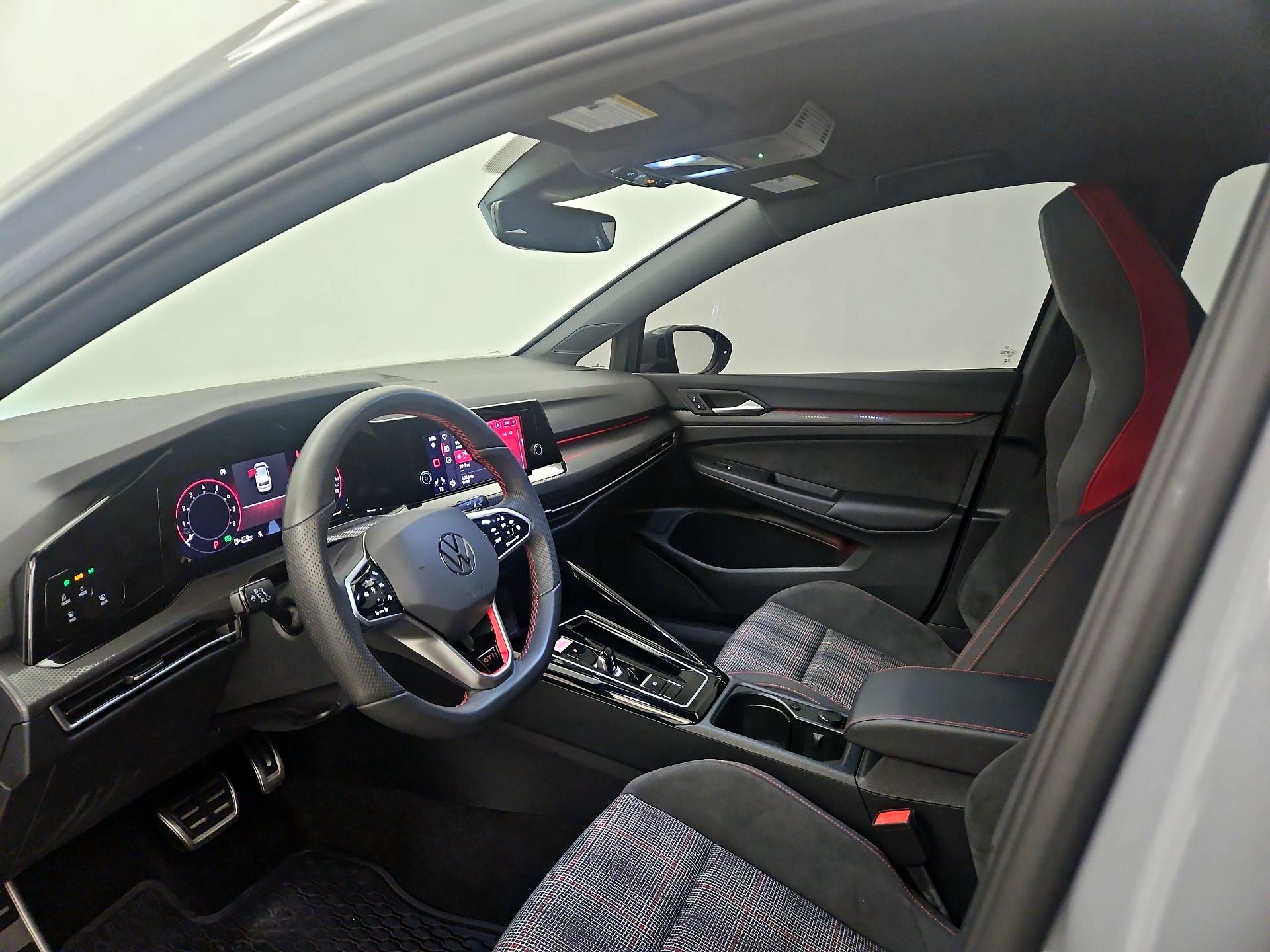 Thumbnail: 2024 Volkswagen Golf - 11