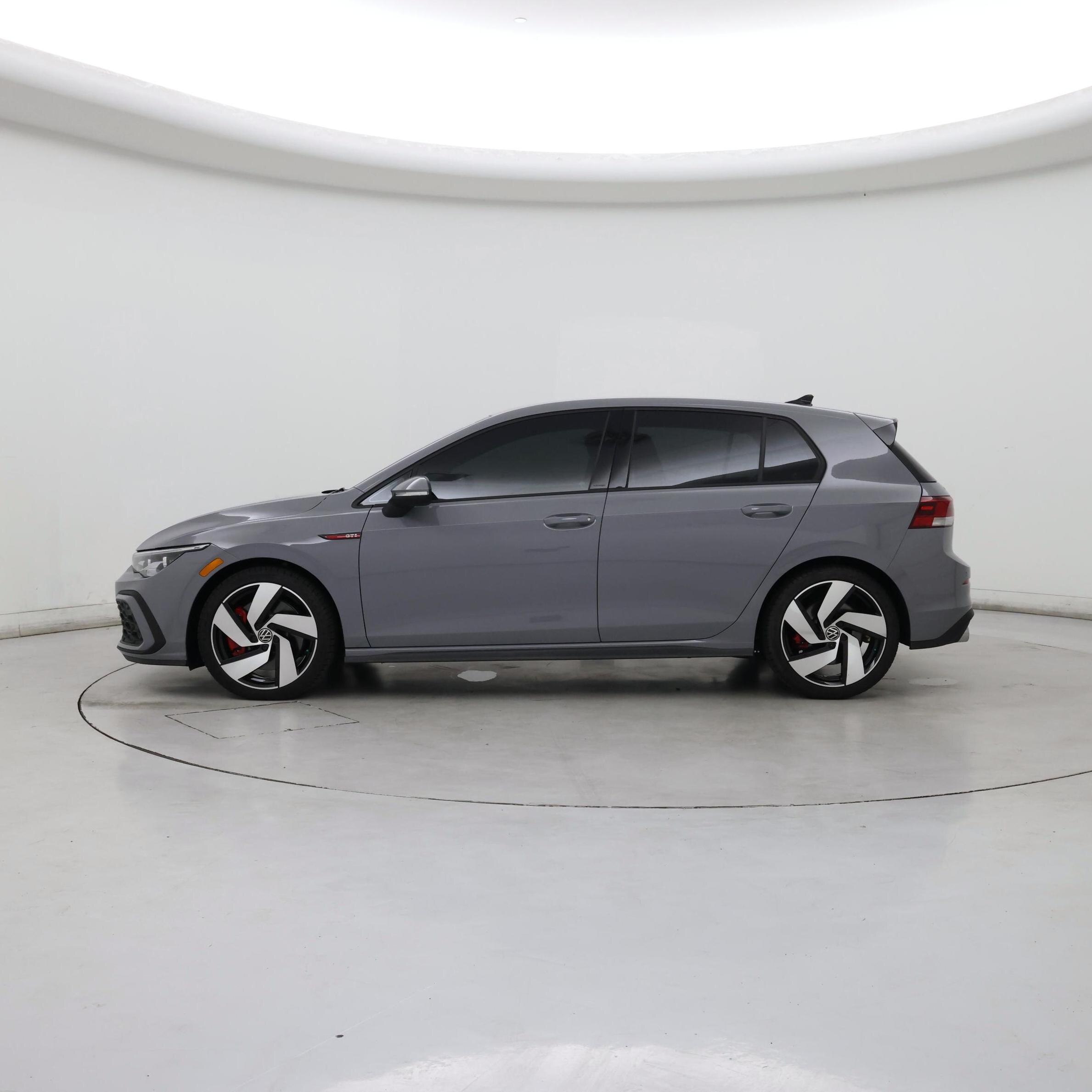 Thumbnail: 2024 Volkswagen Golf - 3