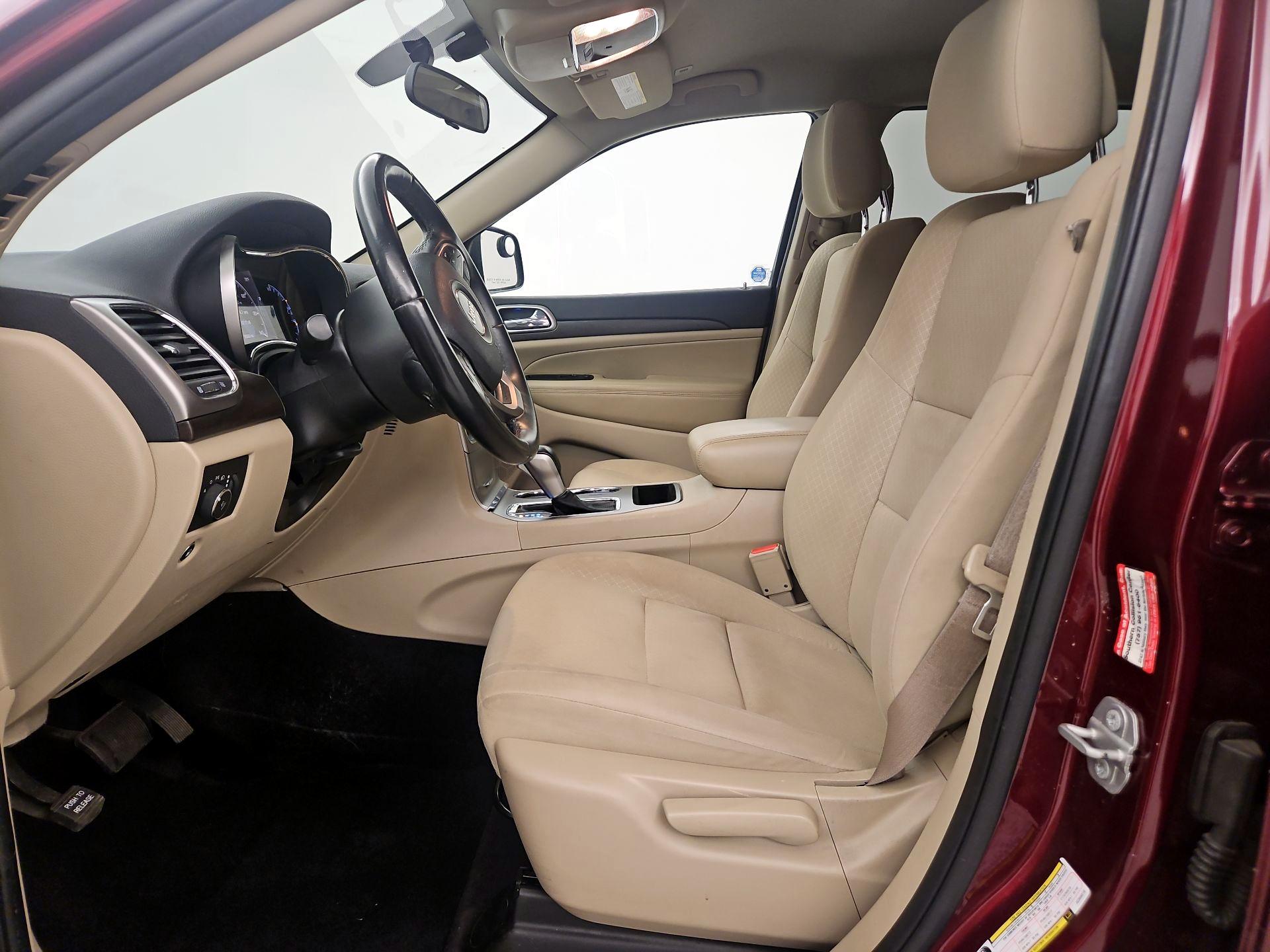 Thumbnail: 2018 Jeep Grand Cherokee - 11