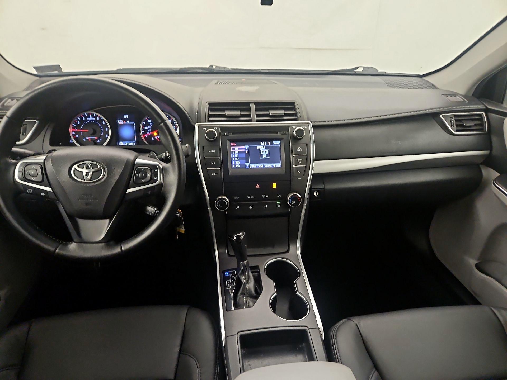 Thumbnail: 2015 Toyota Camry - 9