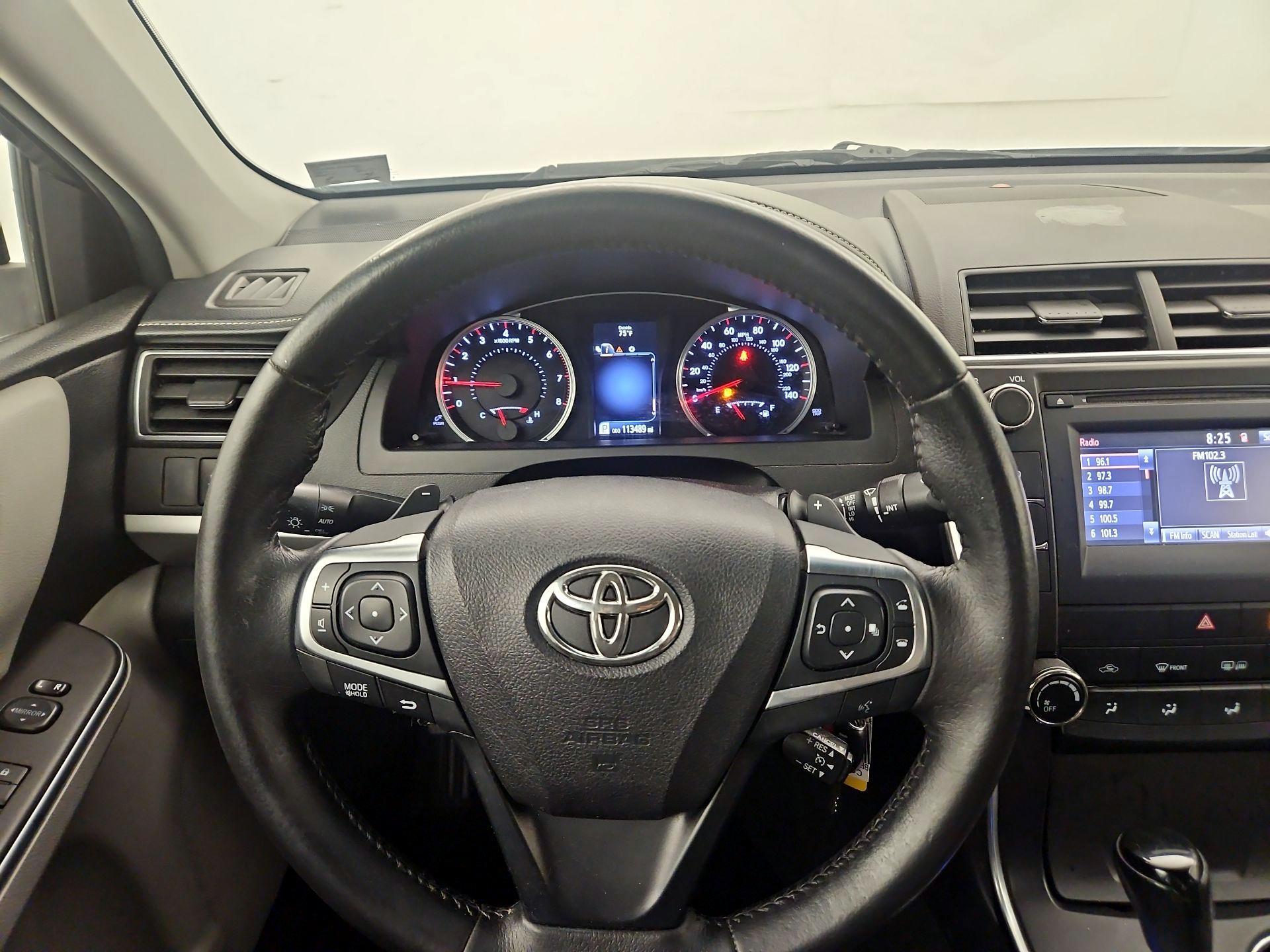 Thumbnail: 2015 Toyota Camry - 10
