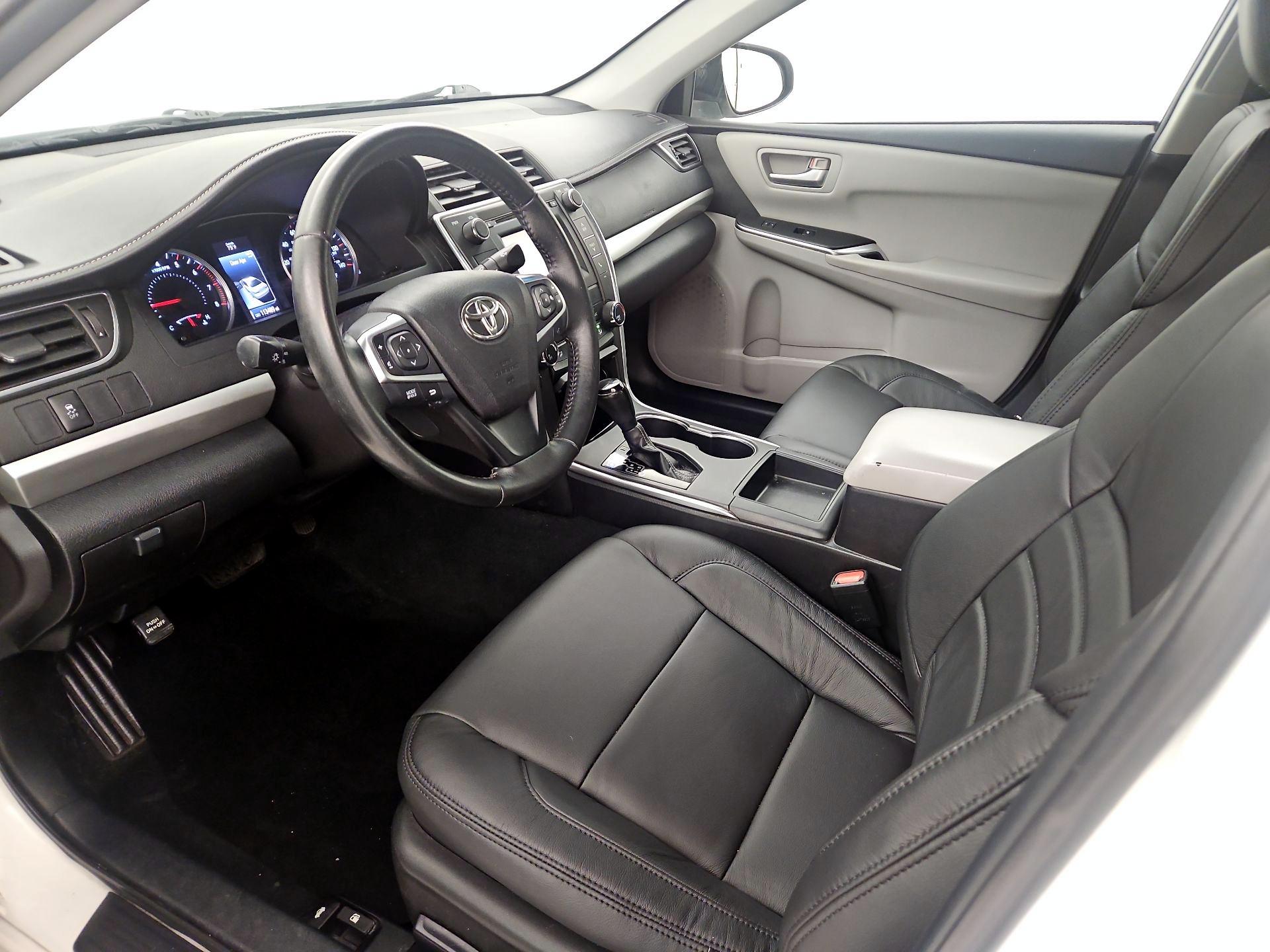 Thumbnail: 2015 Toyota Camry - 11