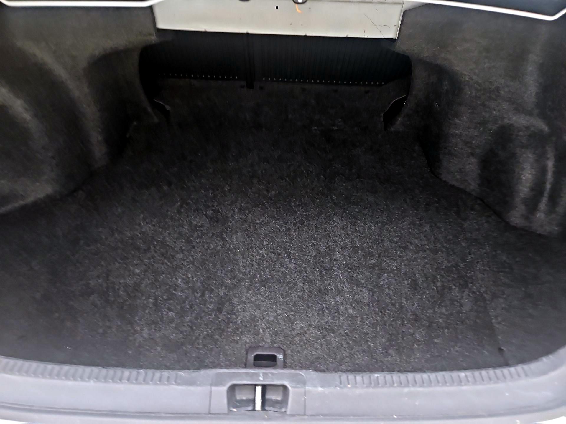 Thumbnail: 2015 Toyota Camry - 19