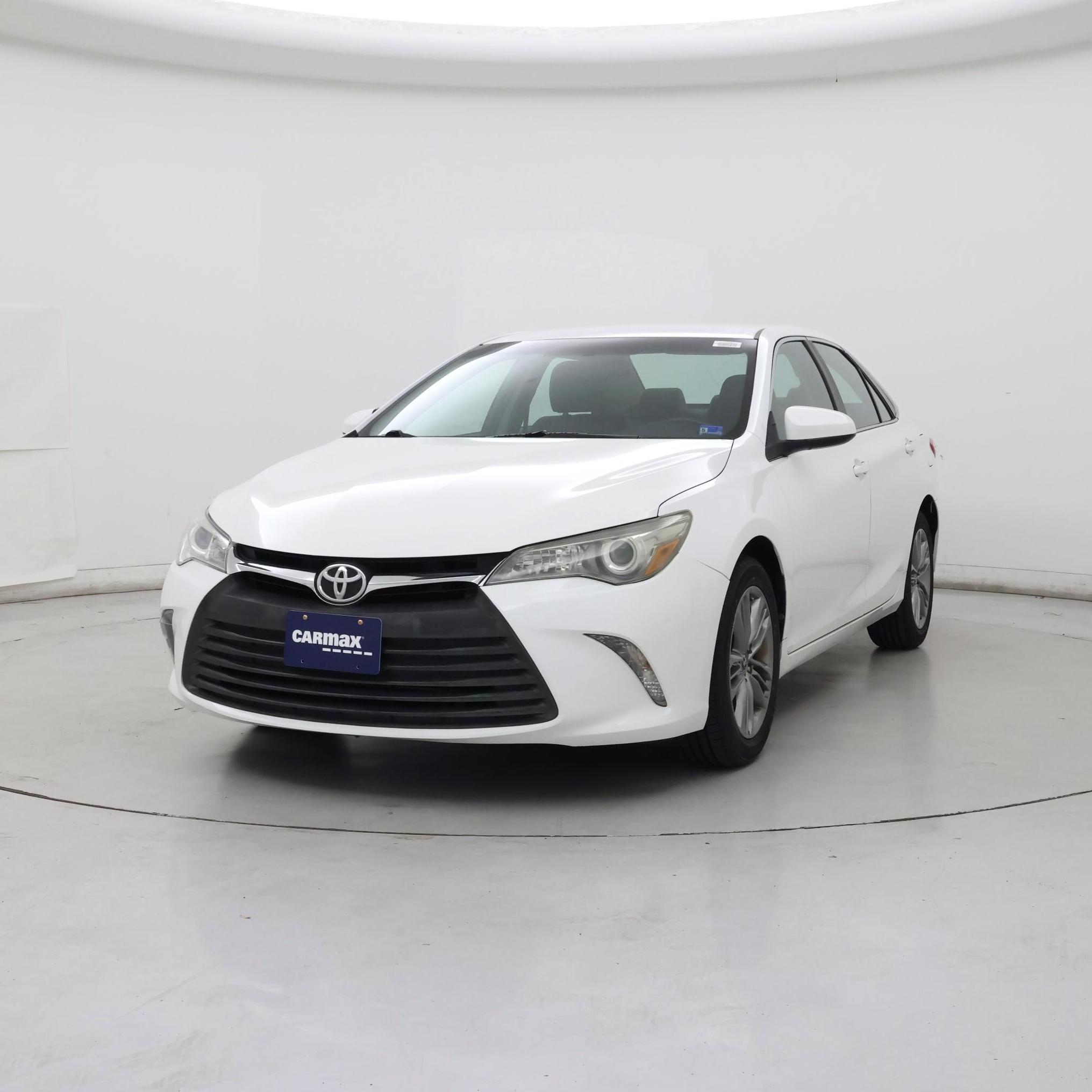 Thumbnail: 2015 Toyota Camry - 4