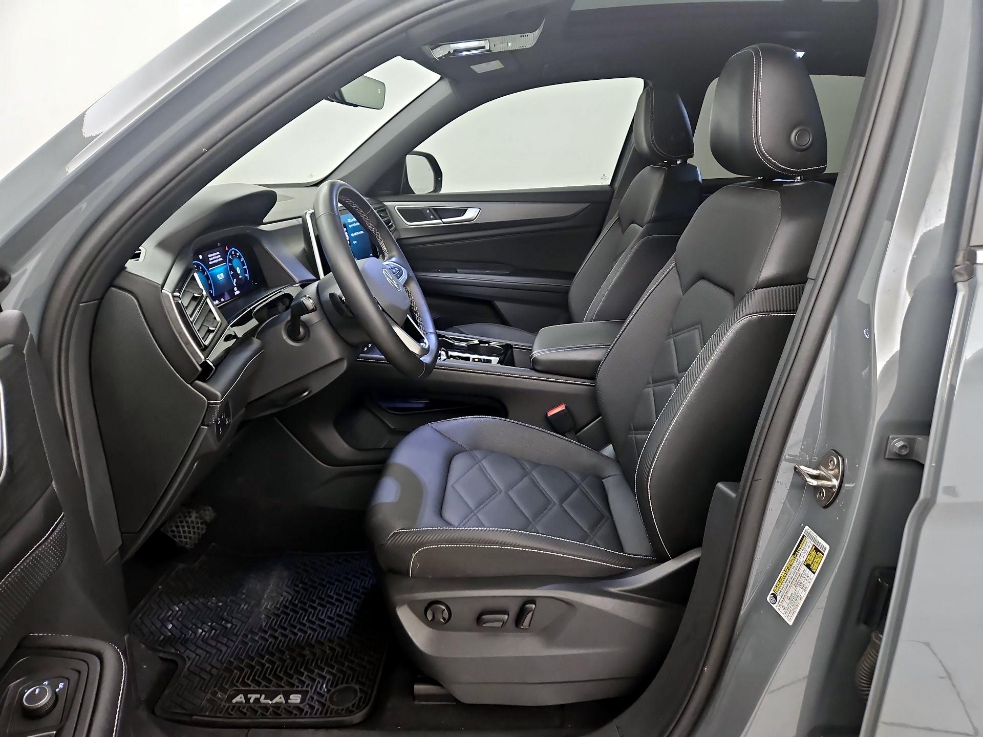 Thumbnail: 2024 Volkswagen Atlas - 11