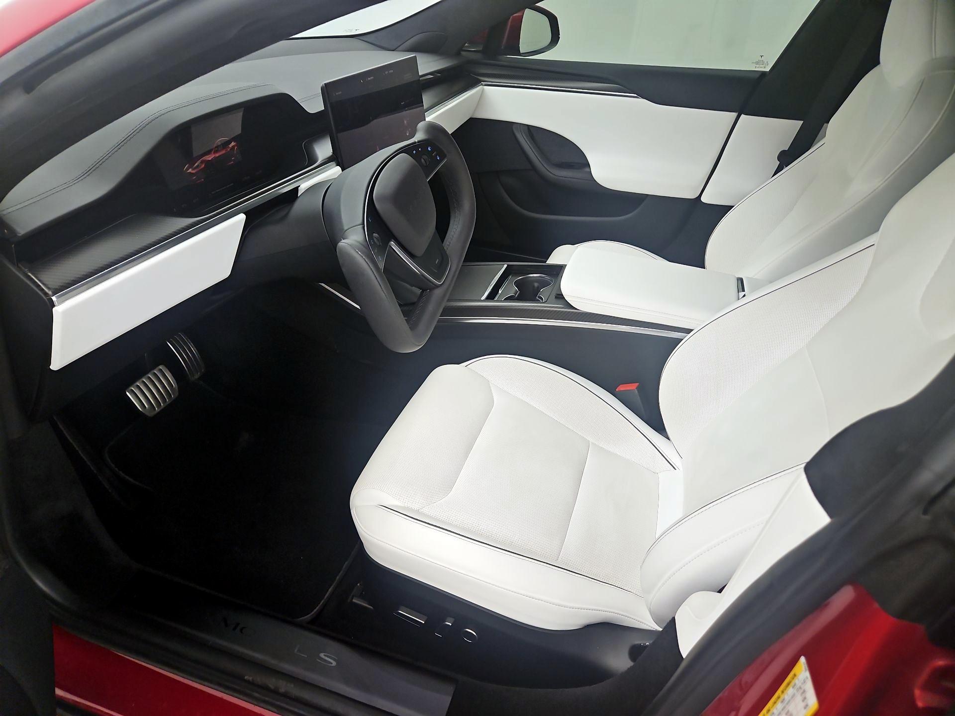 Thumbnail: 2022 Tesla Model S - 11