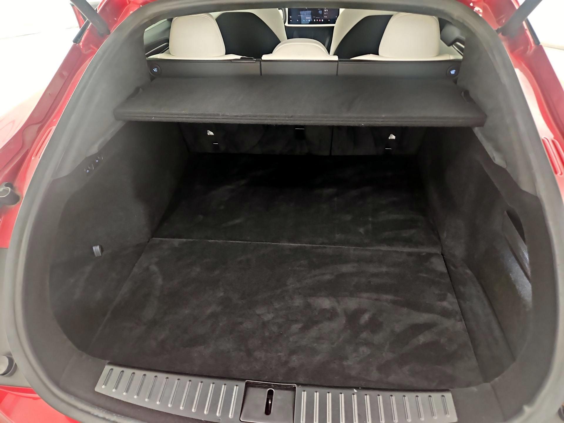 Thumbnail: 2022 Tesla Model S - 17