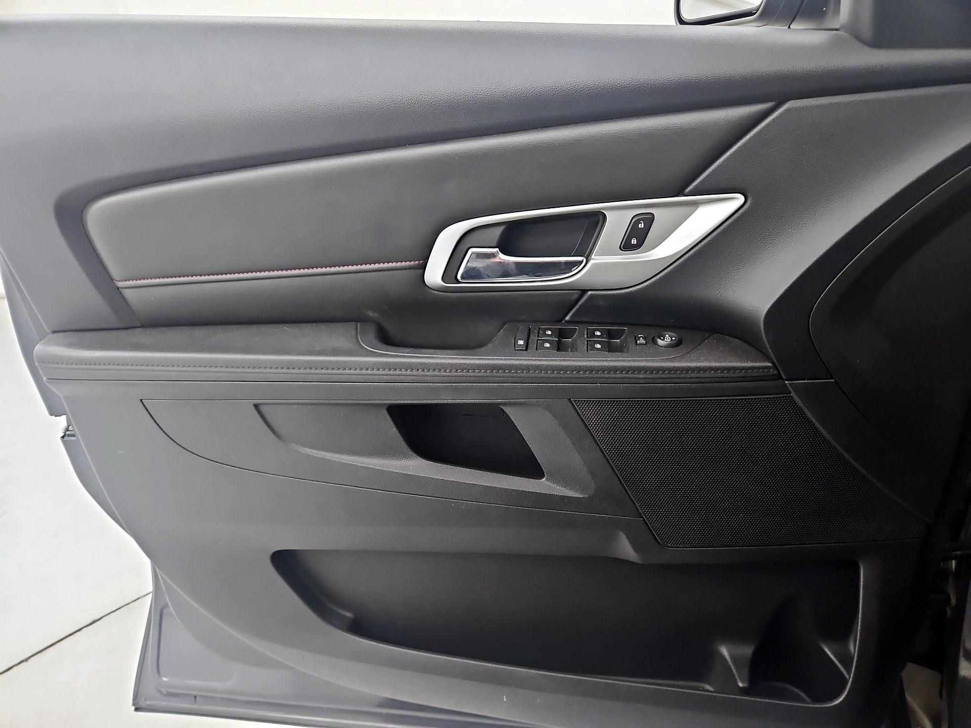 Thumbnail: 2017 GMC Terrain - 12