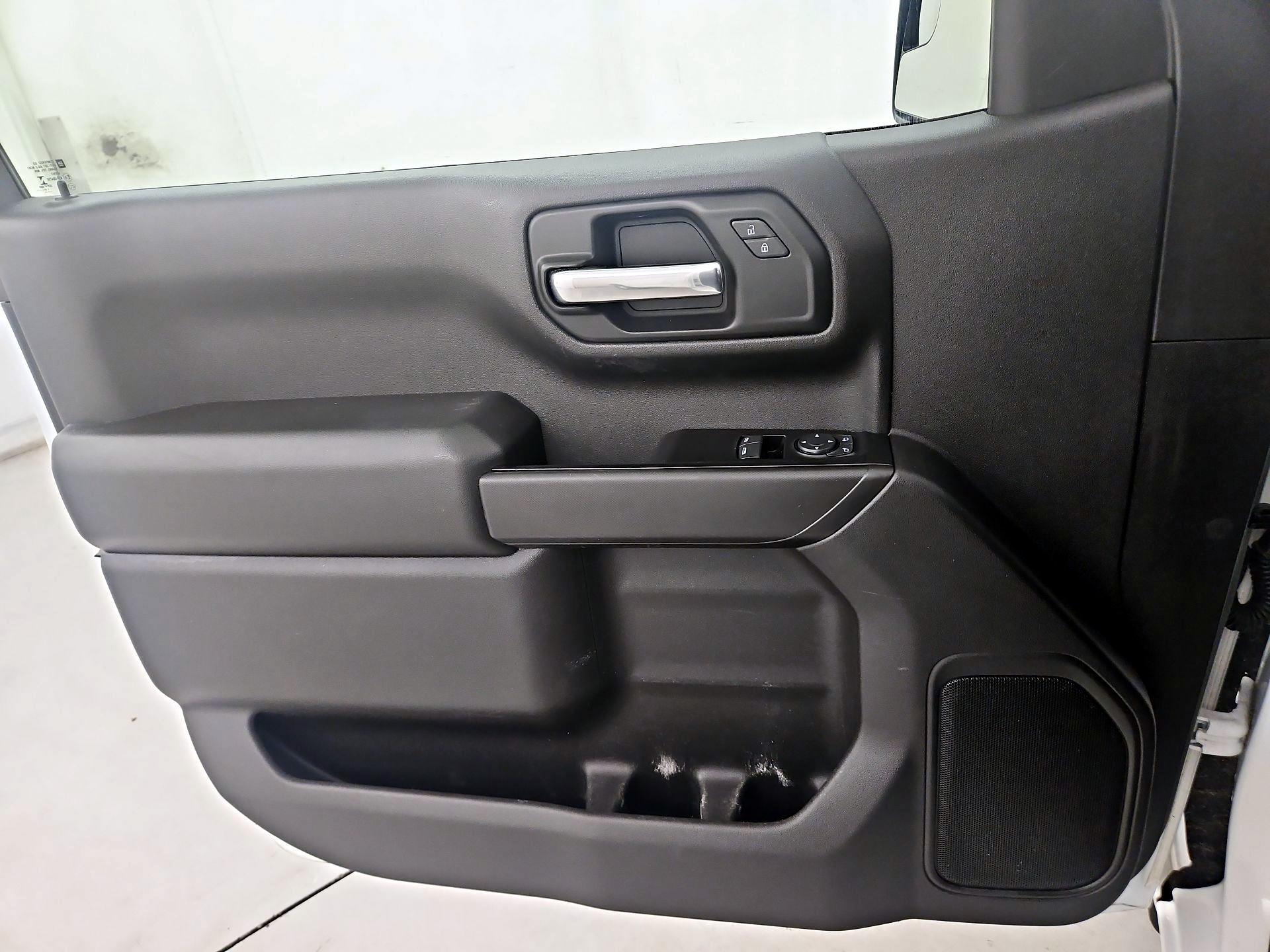 Thumbnail: 2019 Chevrolet Silverado 1500 - 12