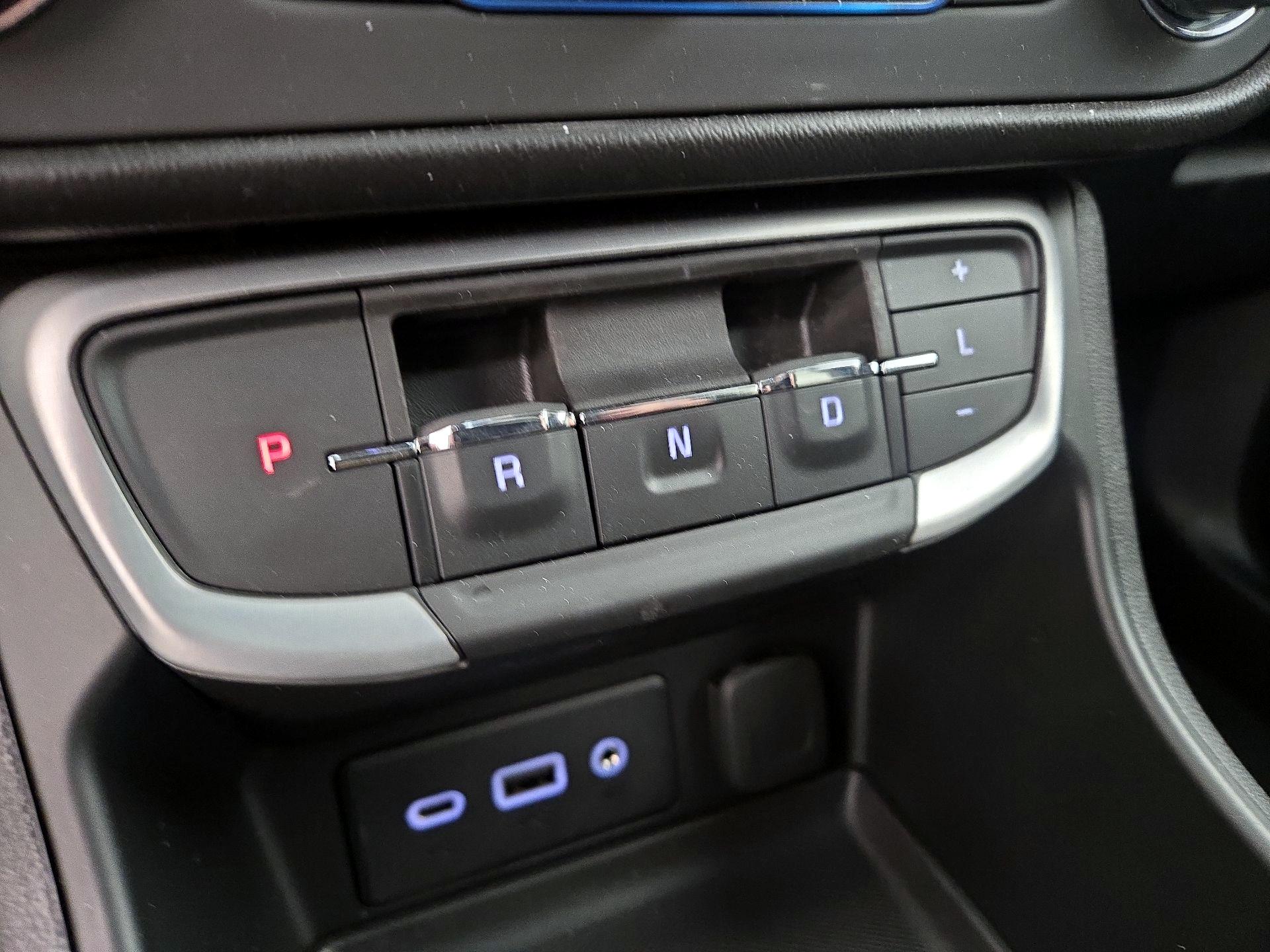 Thumbnail: 2022 GMC Terrain - 16