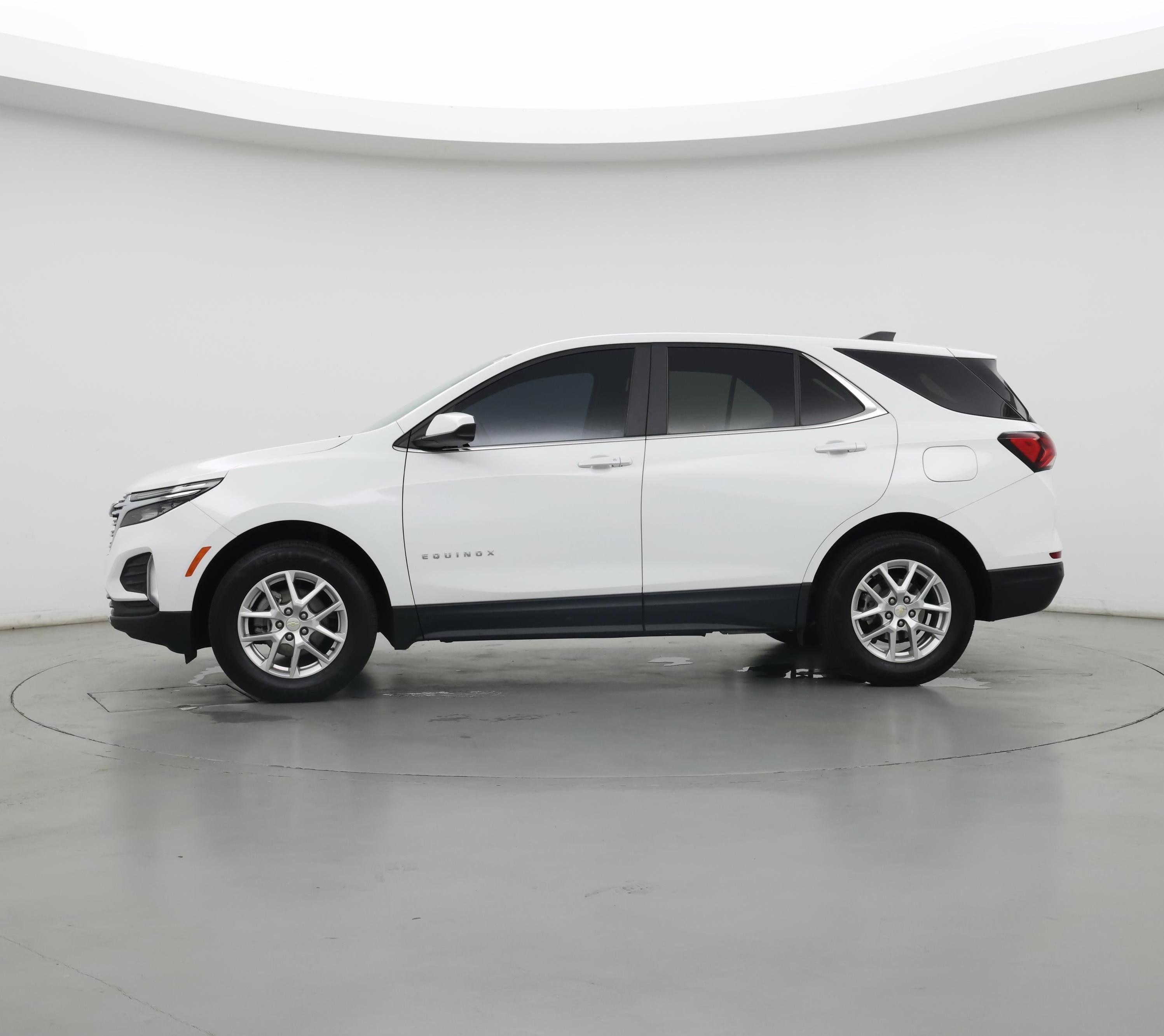 Thumbnail: 2023 Chevrolet Equinox - 3