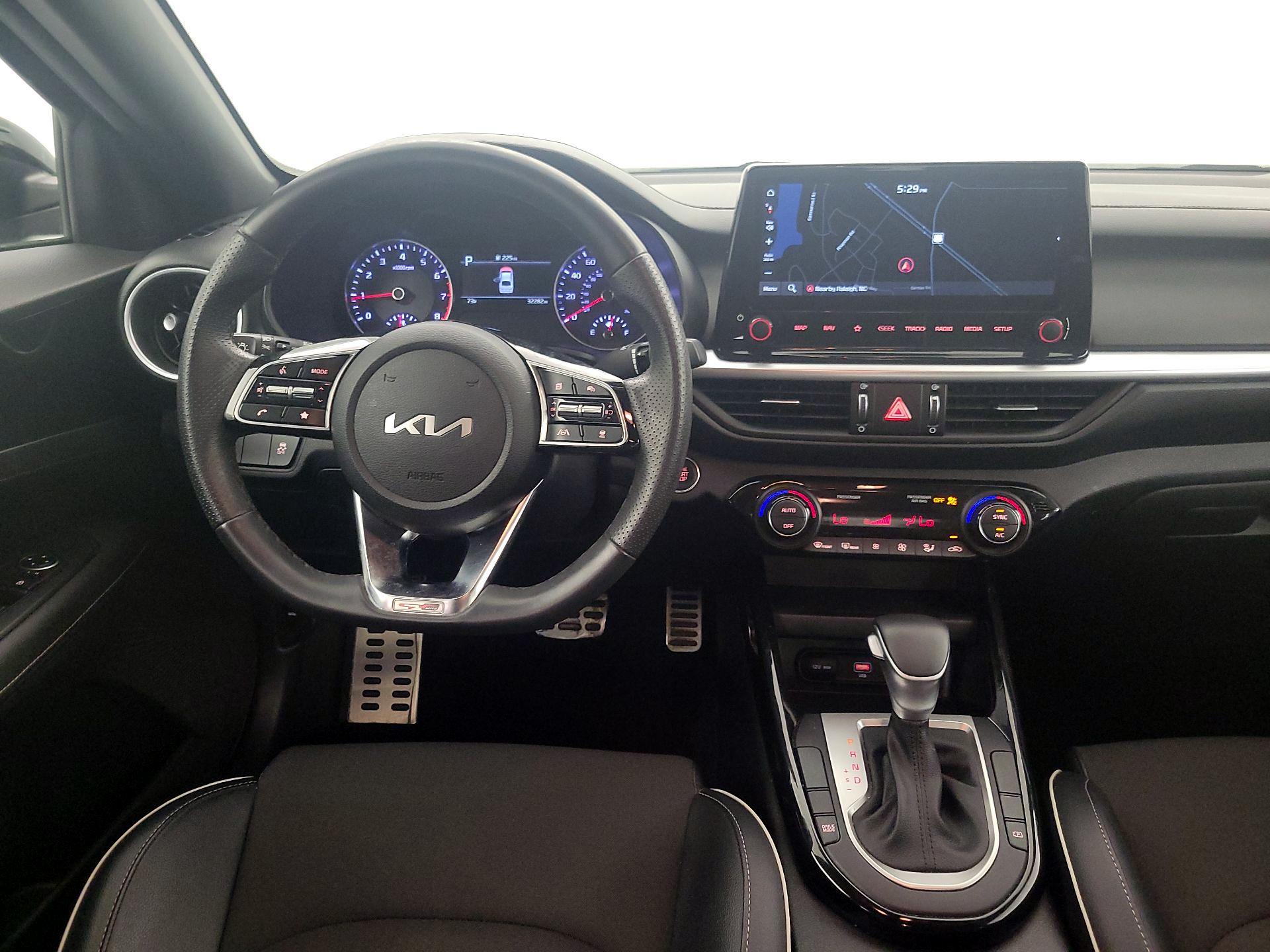 Thumbnail: 2023 Kia Forte - 10