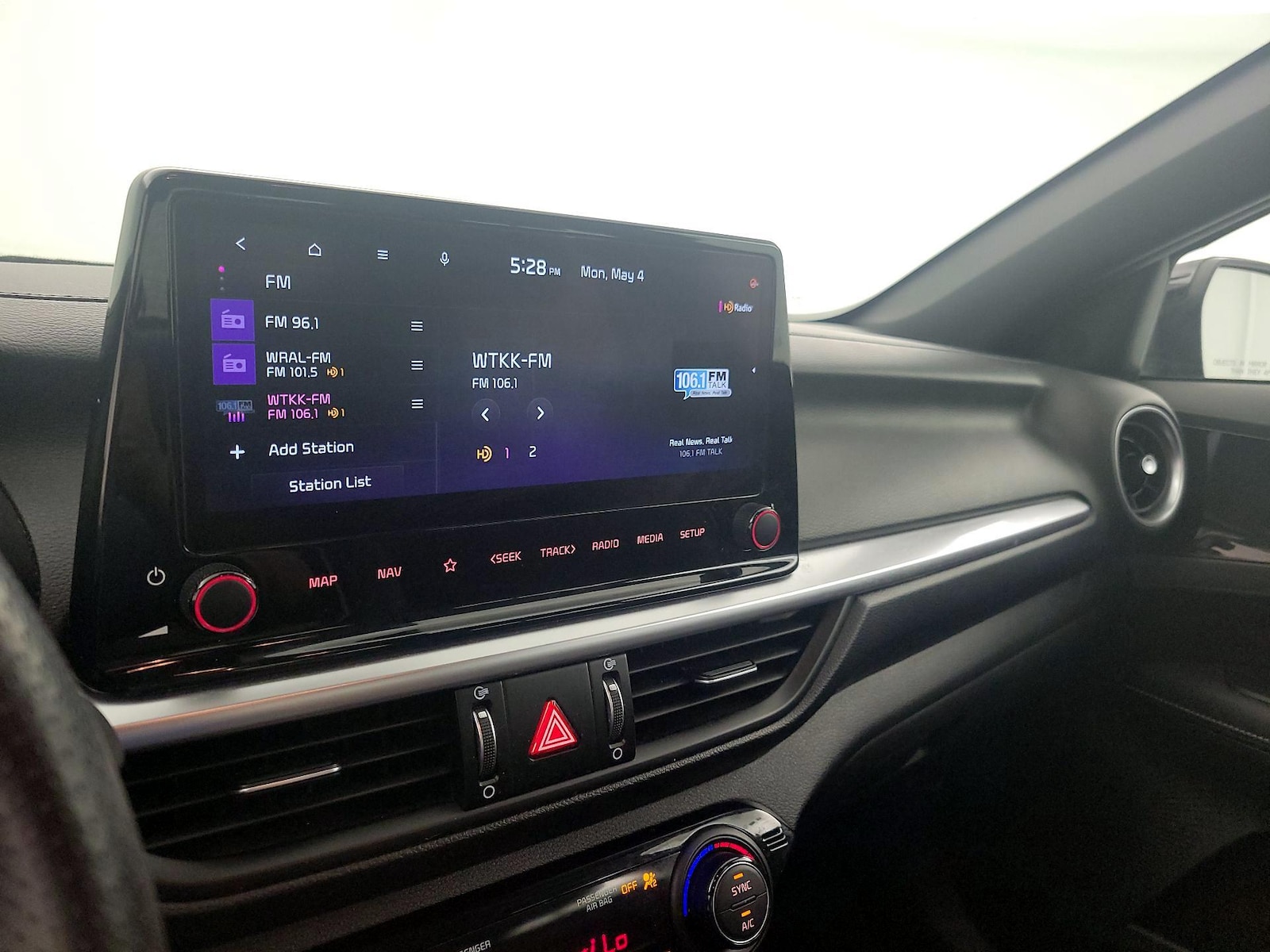 2023 Kia Forte GT-Line - Photo 17
