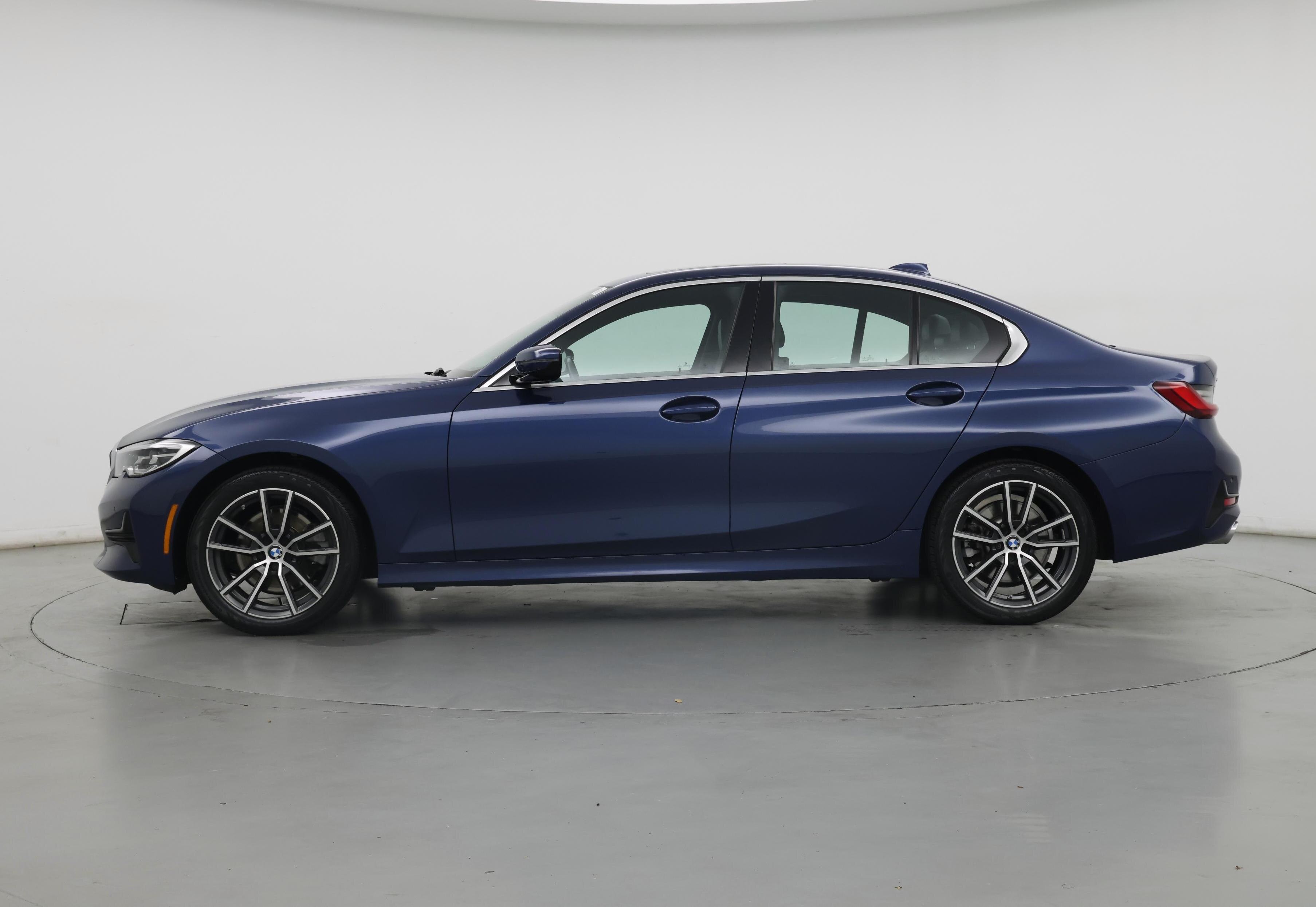 Thumbnail: 2022 BMW 3 Series - 3
