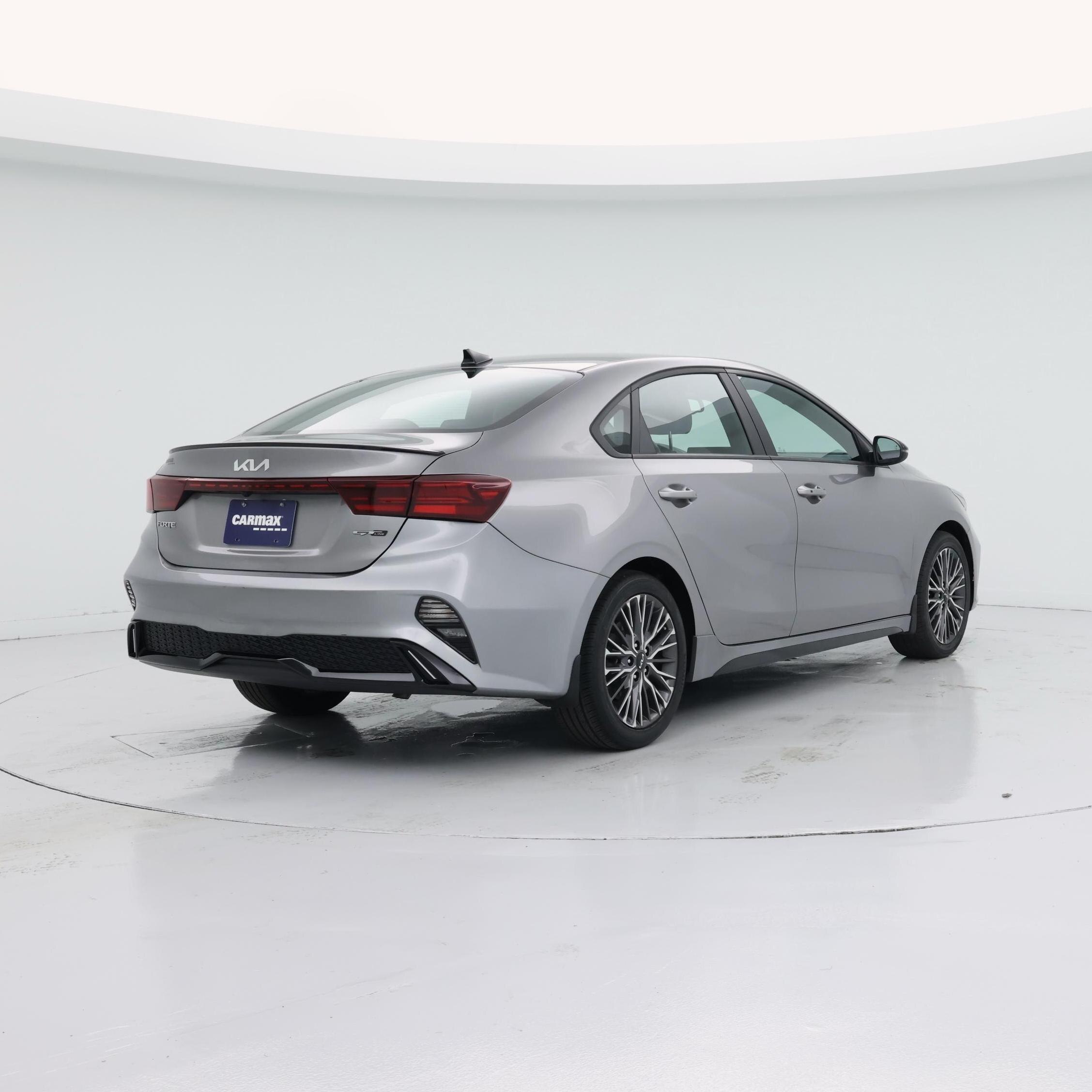Thumbnail: 2023 Kia Forte - 8