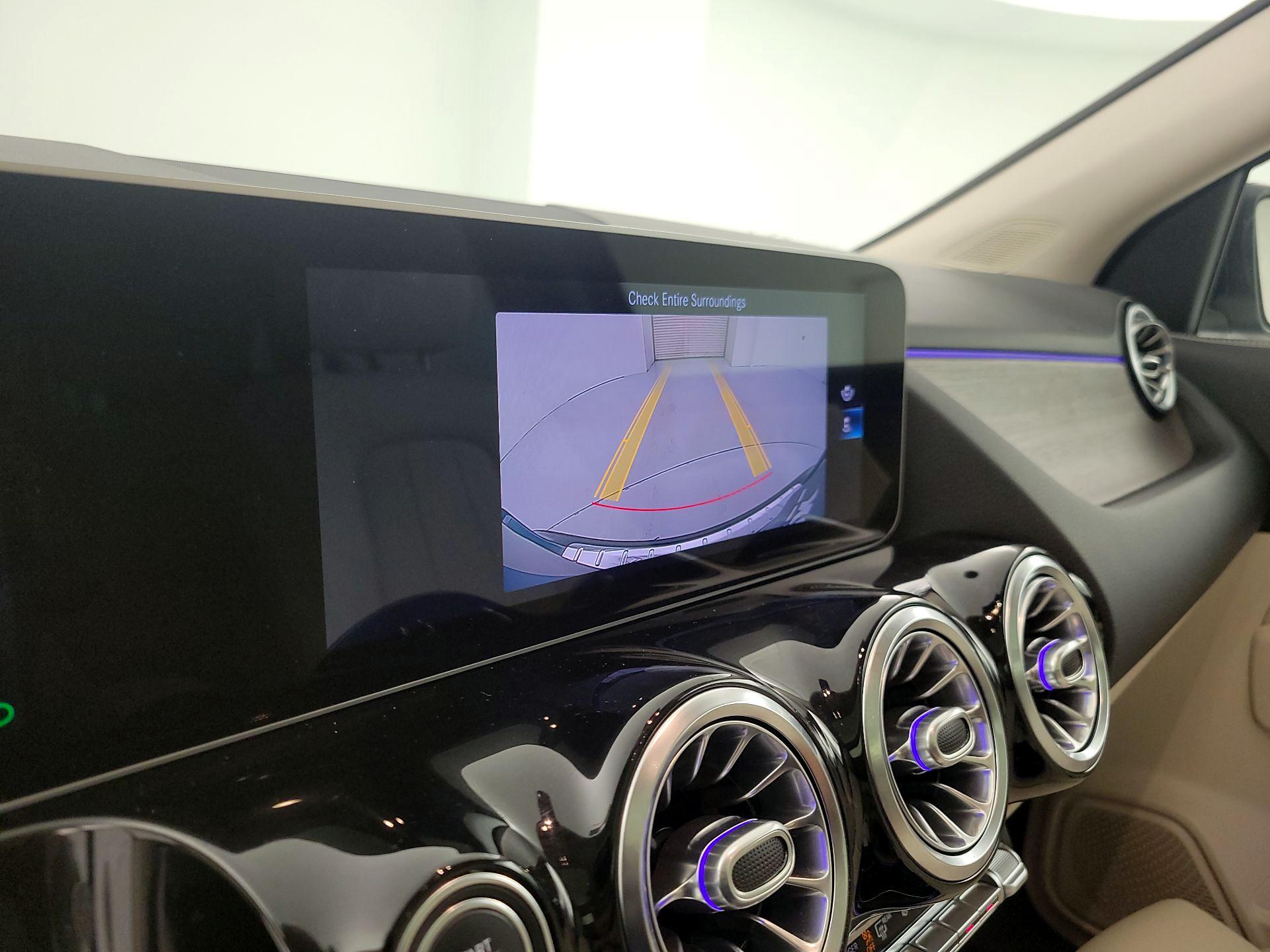 Thumbnail: 2021 Mercedes-Benz GLA - 14