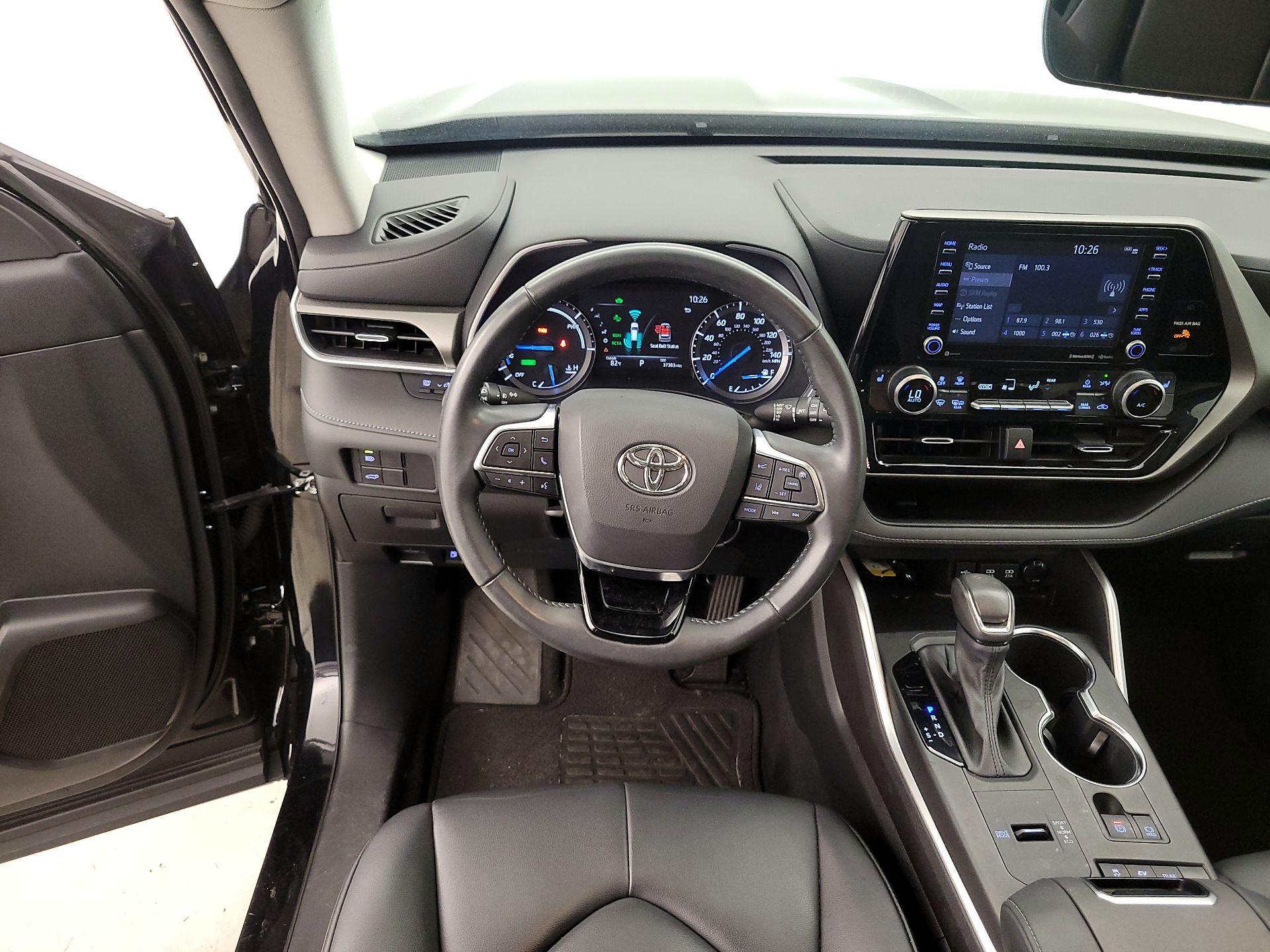 Thumbnail: 2021 Toyota Highlander - 10
