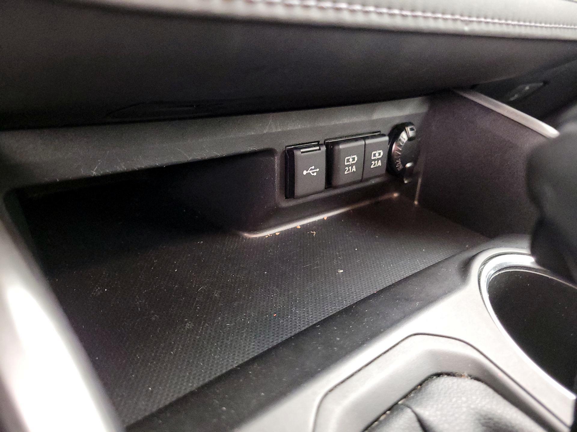 Thumbnail: 2021 Toyota Highlander - 17