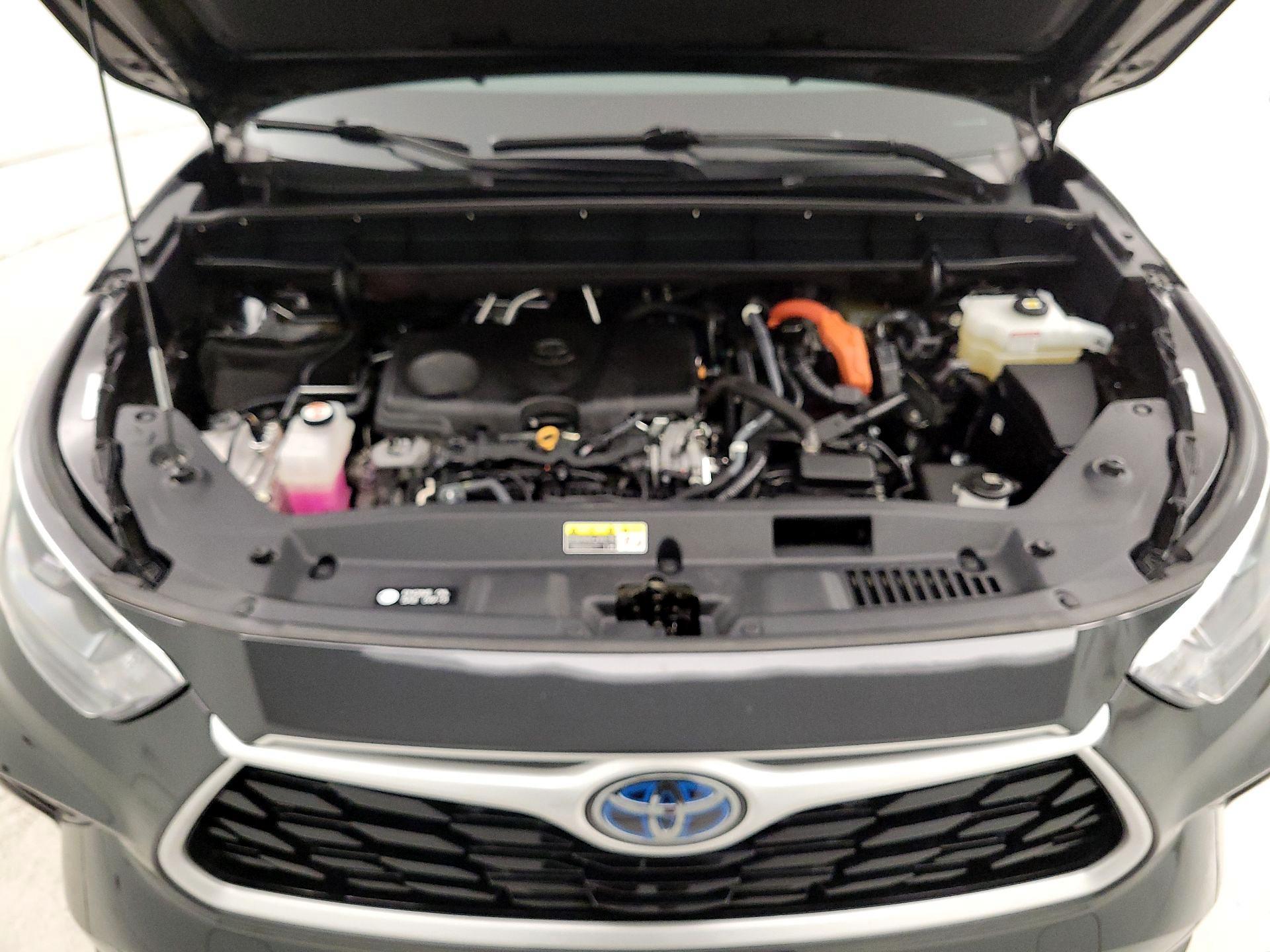 Thumbnail: 2021 Toyota Highlander - 20