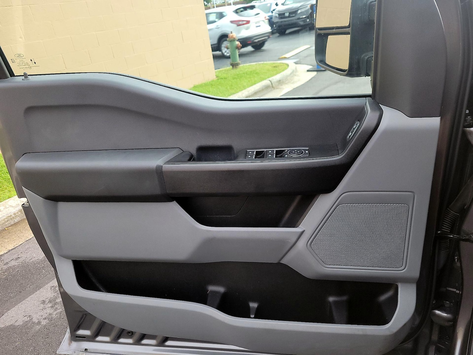 2023 Ford F-350 Super Duty XL - Photo 12