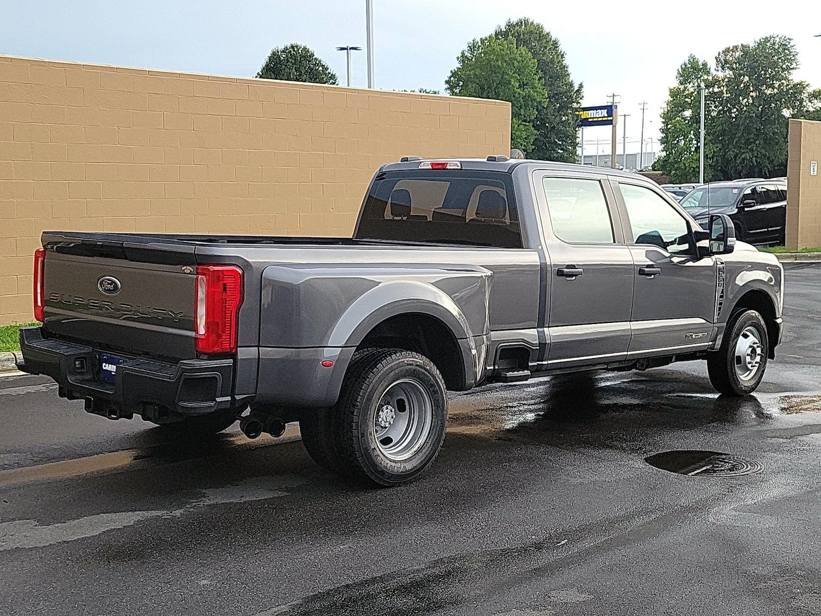 2023 Ford F-350 Super Duty XL - Photo 6