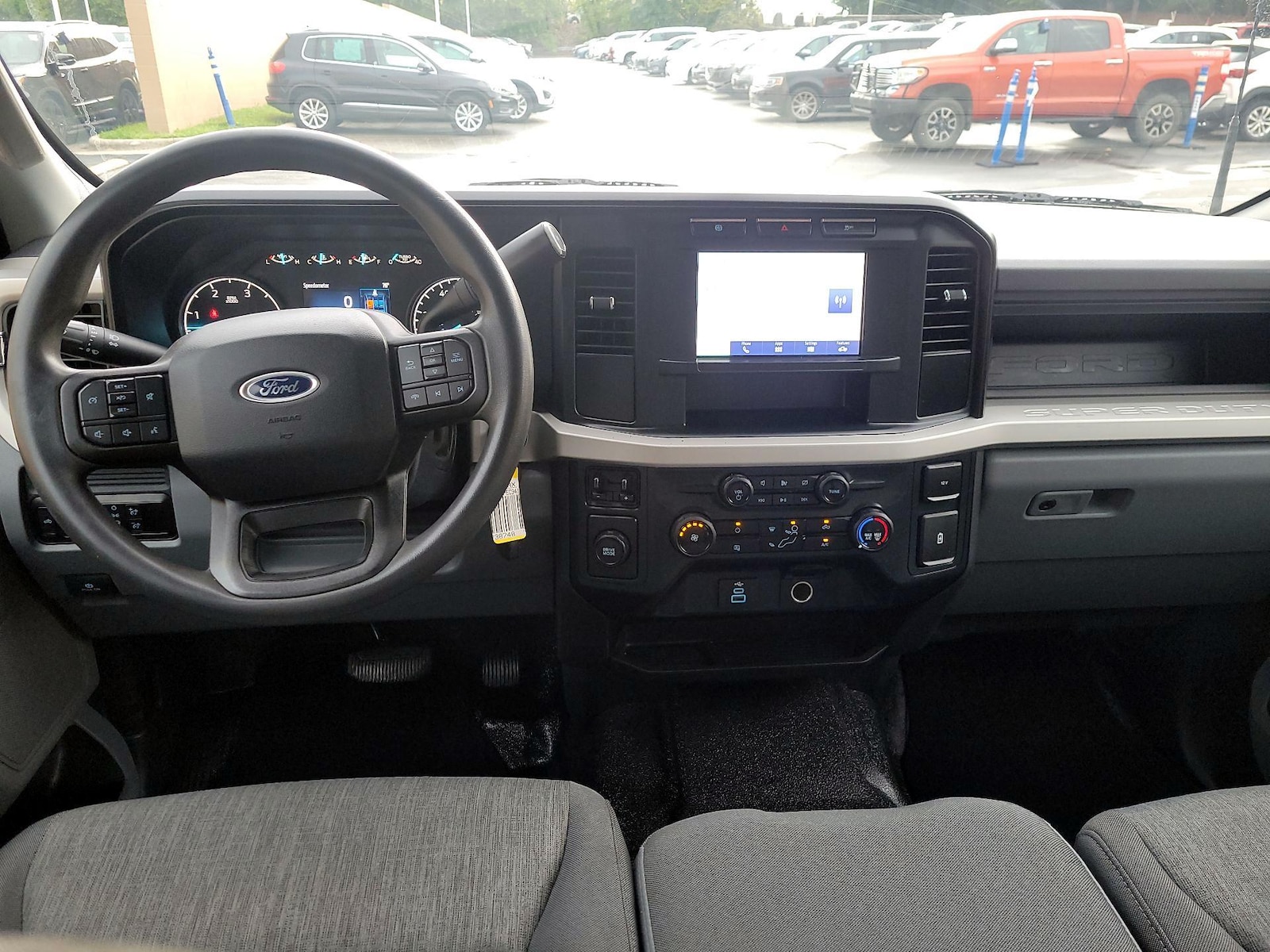 2023 Ford F-350 Super Duty XL - Photo 9