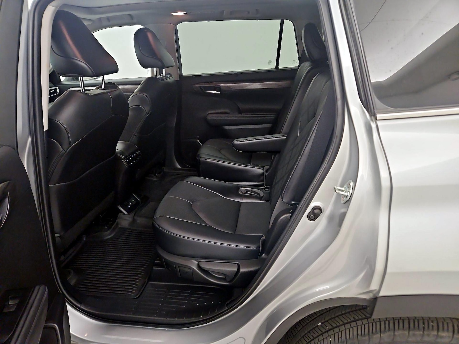 2023 Toyota Highlander Platinum - Photo 21