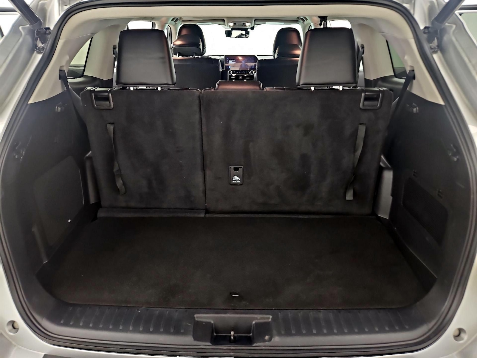 2023 Toyota Highlander Platinum - Photo 23