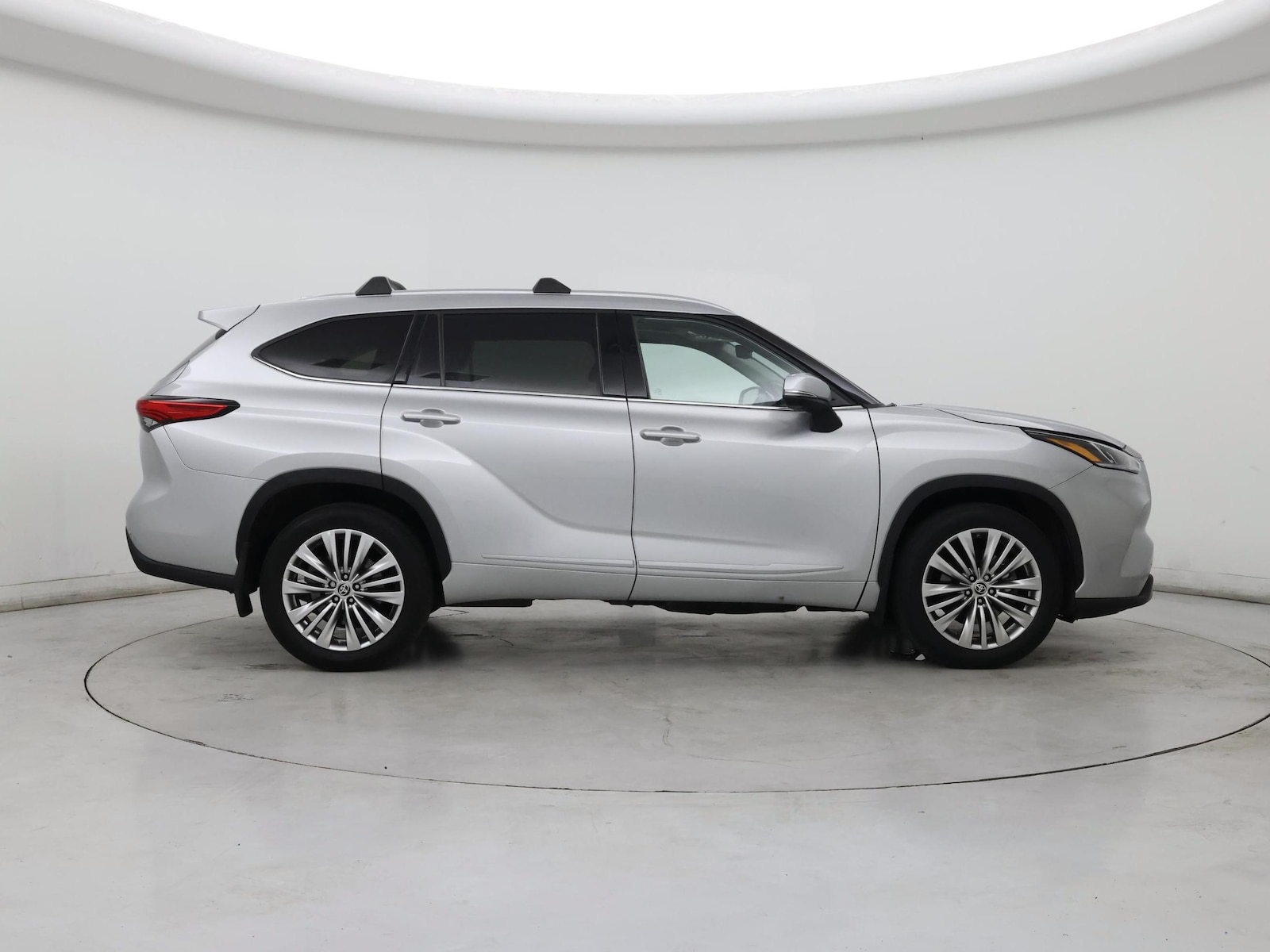 2023 Toyota Highlander Platinum - Photo 8
