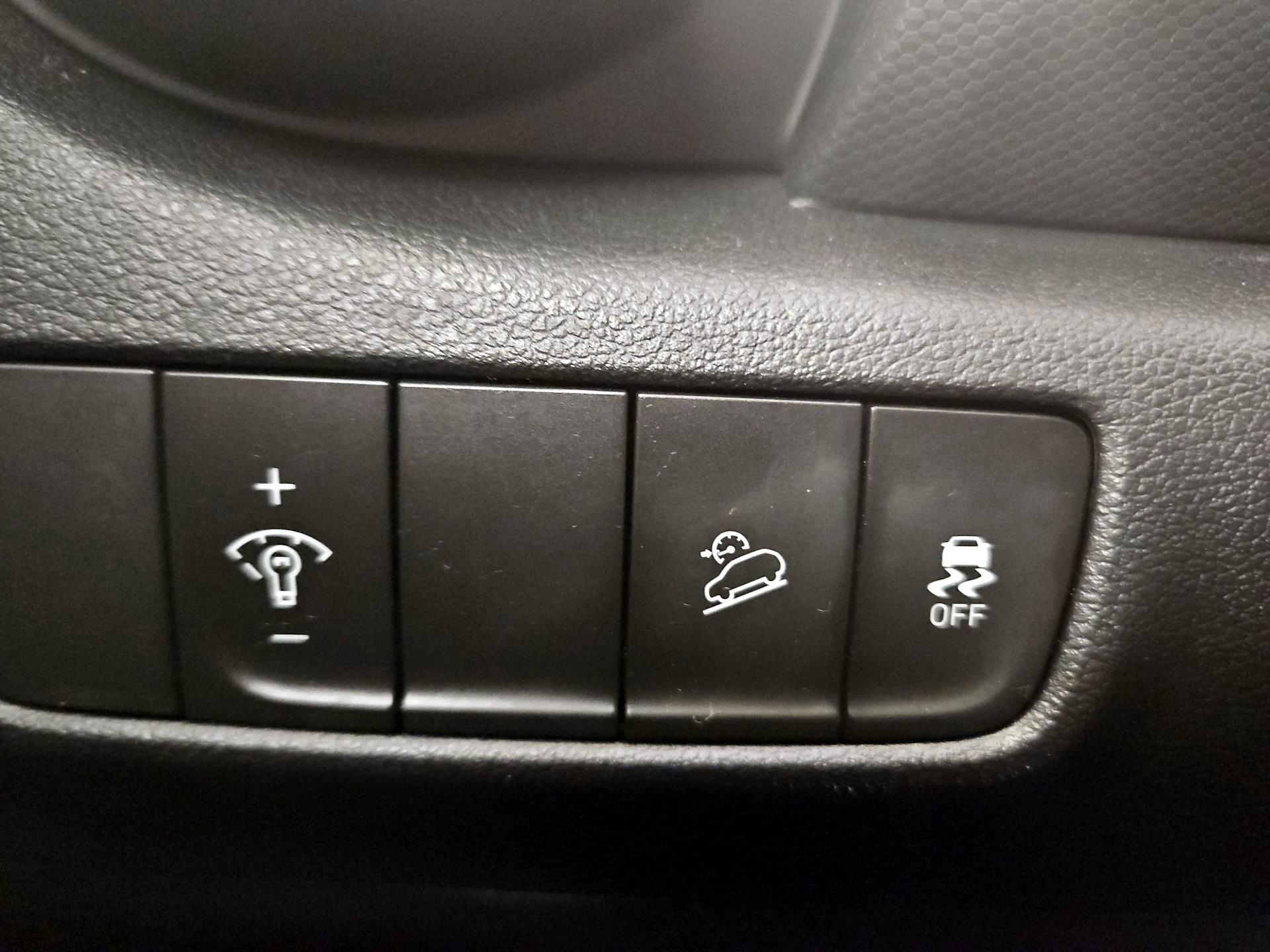 Thumbnail: 2023 Hyundai Kona - 13