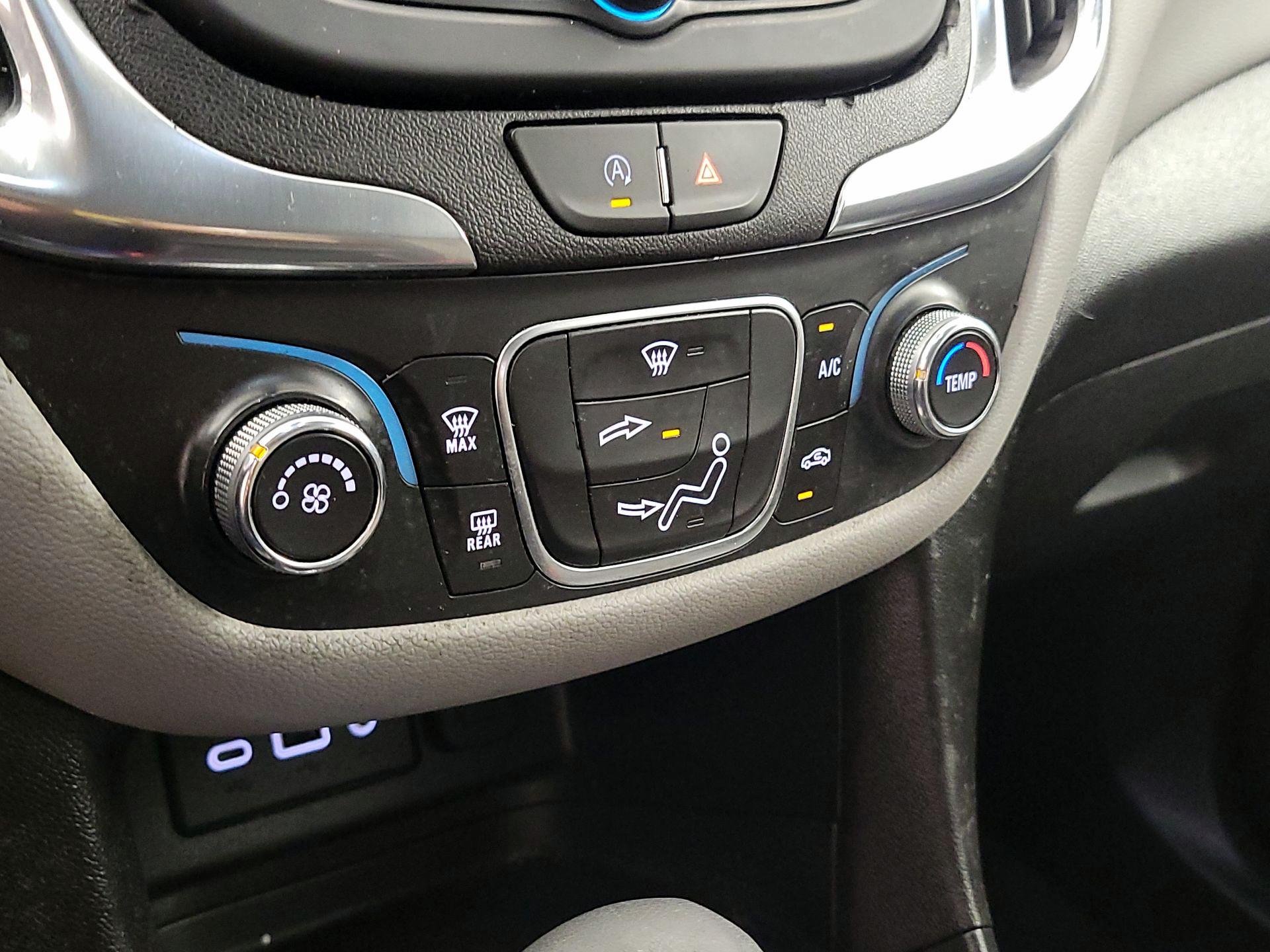 Thumbnail: 2023 Chevrolet Equinox - 16