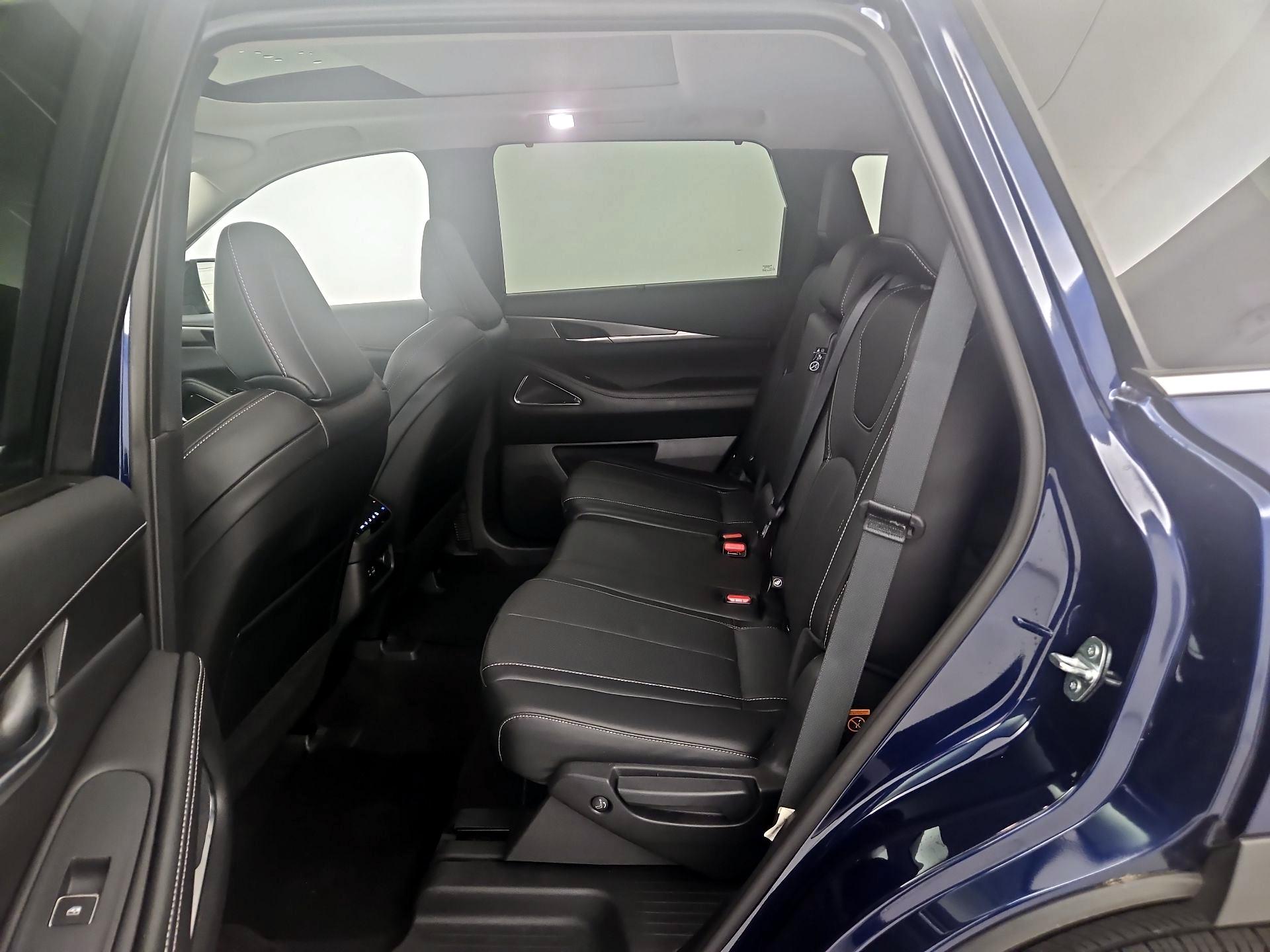 Thumbnail: 2023 INFINITI QX60 - 20
