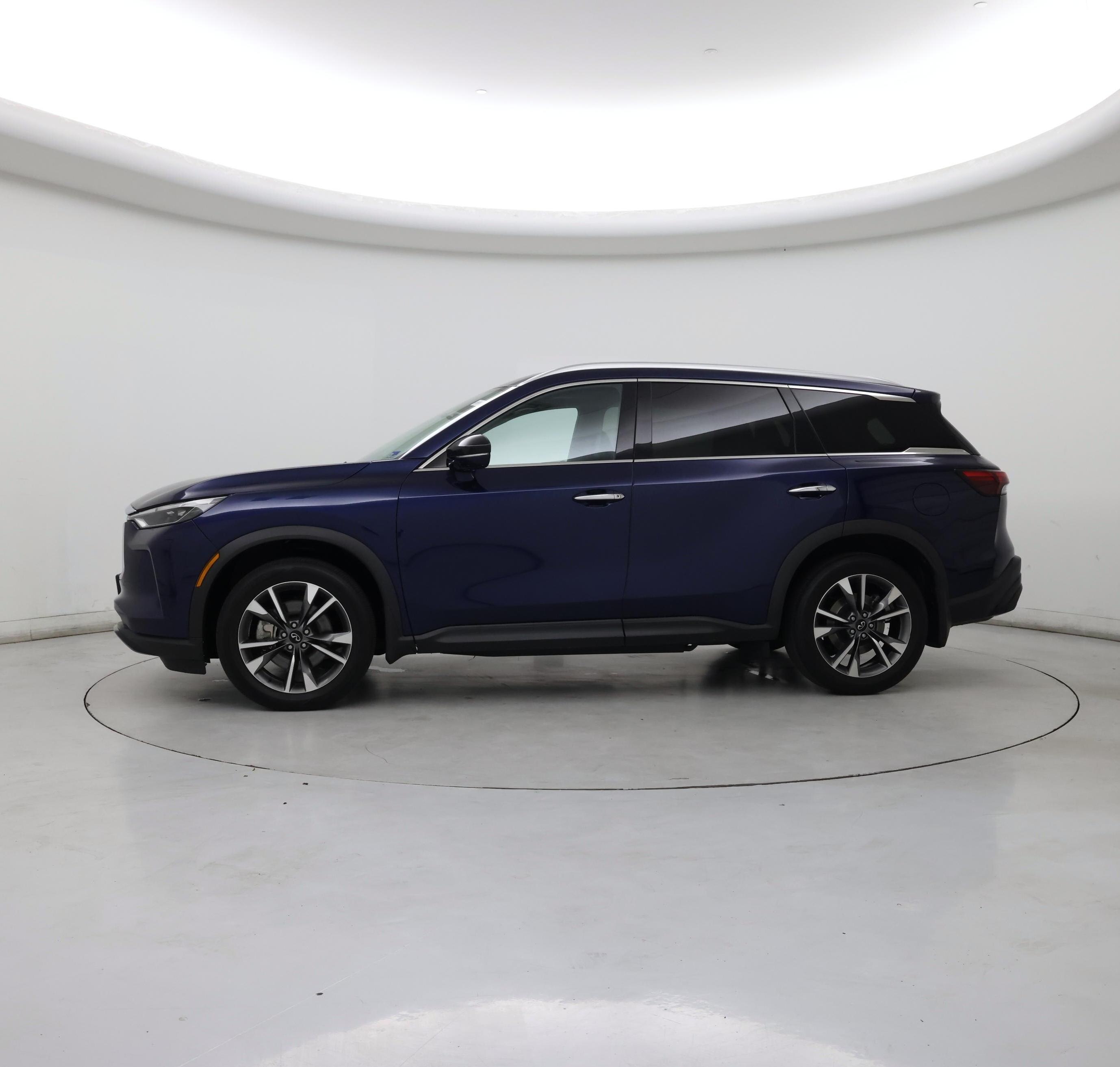 Thumbnail: 2023 INFINITI QX60 - 3