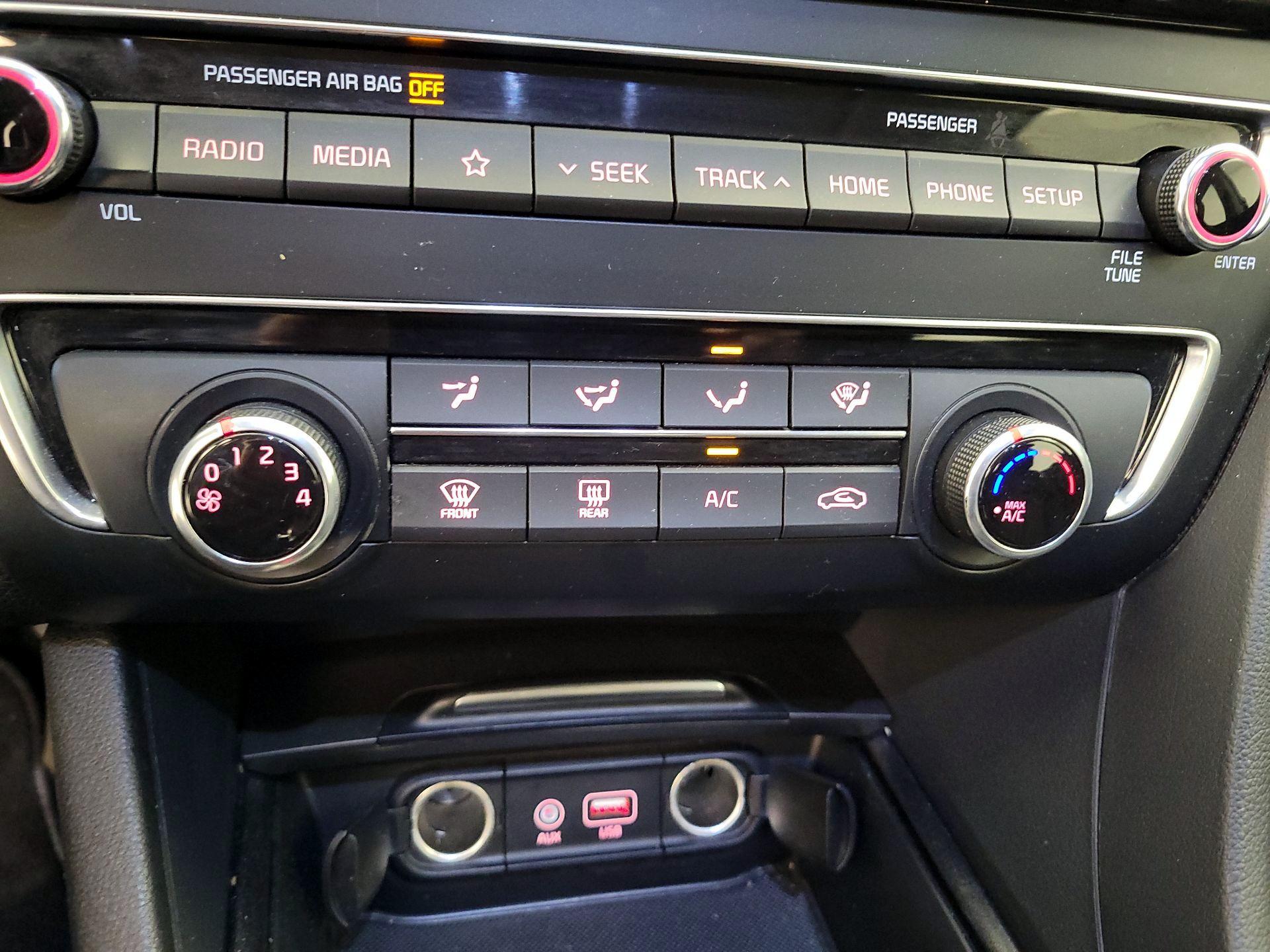 Thumbnail: 2020 Kia Optima - 15