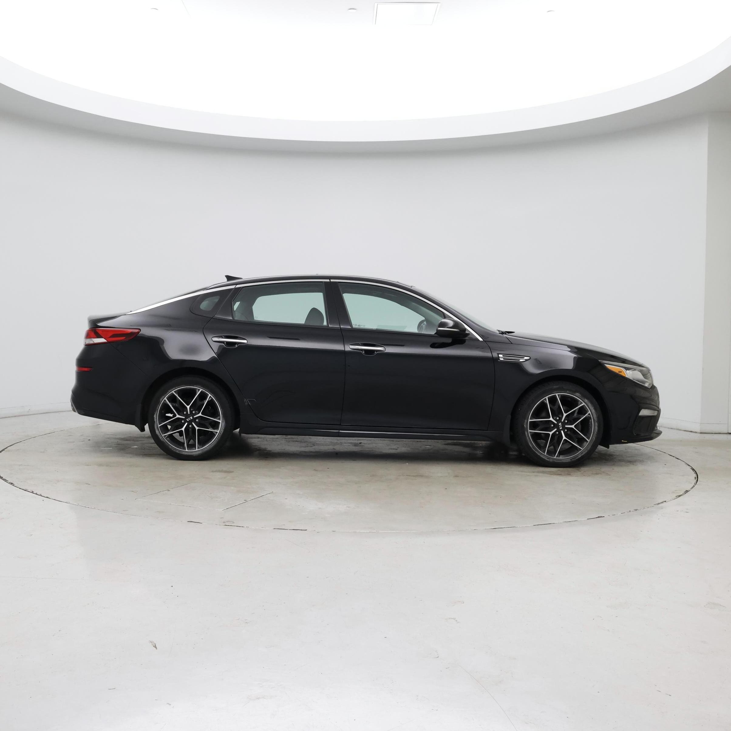 Thumbnail: 2020 Kia Optima - 7