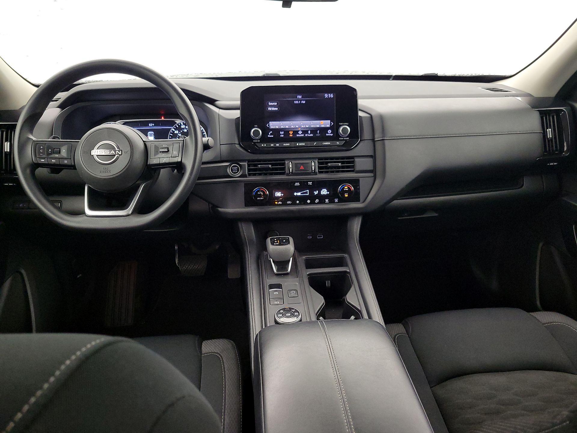 Thumbnail: 2023 Nissan Pathfinder - 9
