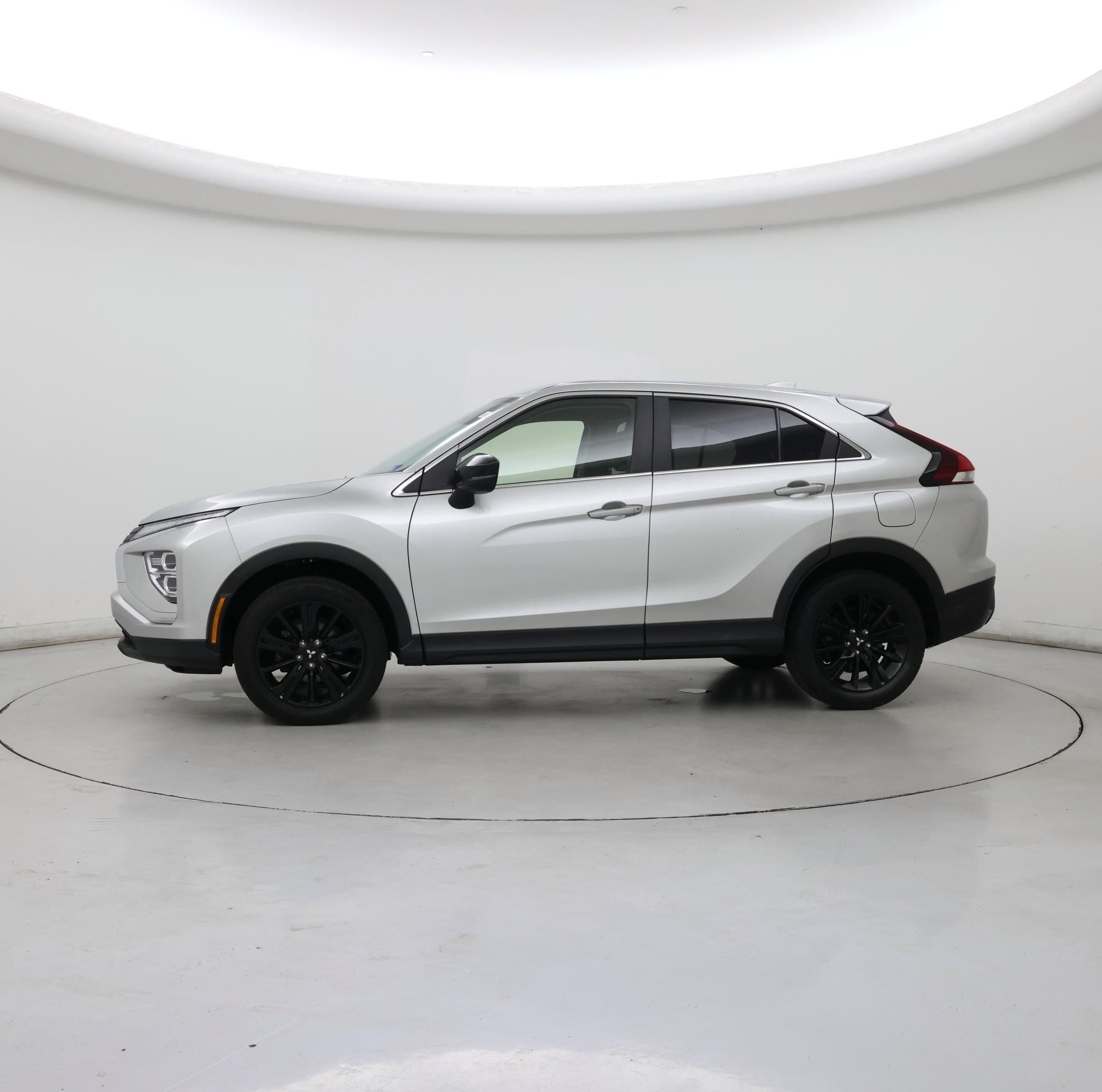 Thumbnail: 2023 Mitsubishi Eclipse Cross - 3