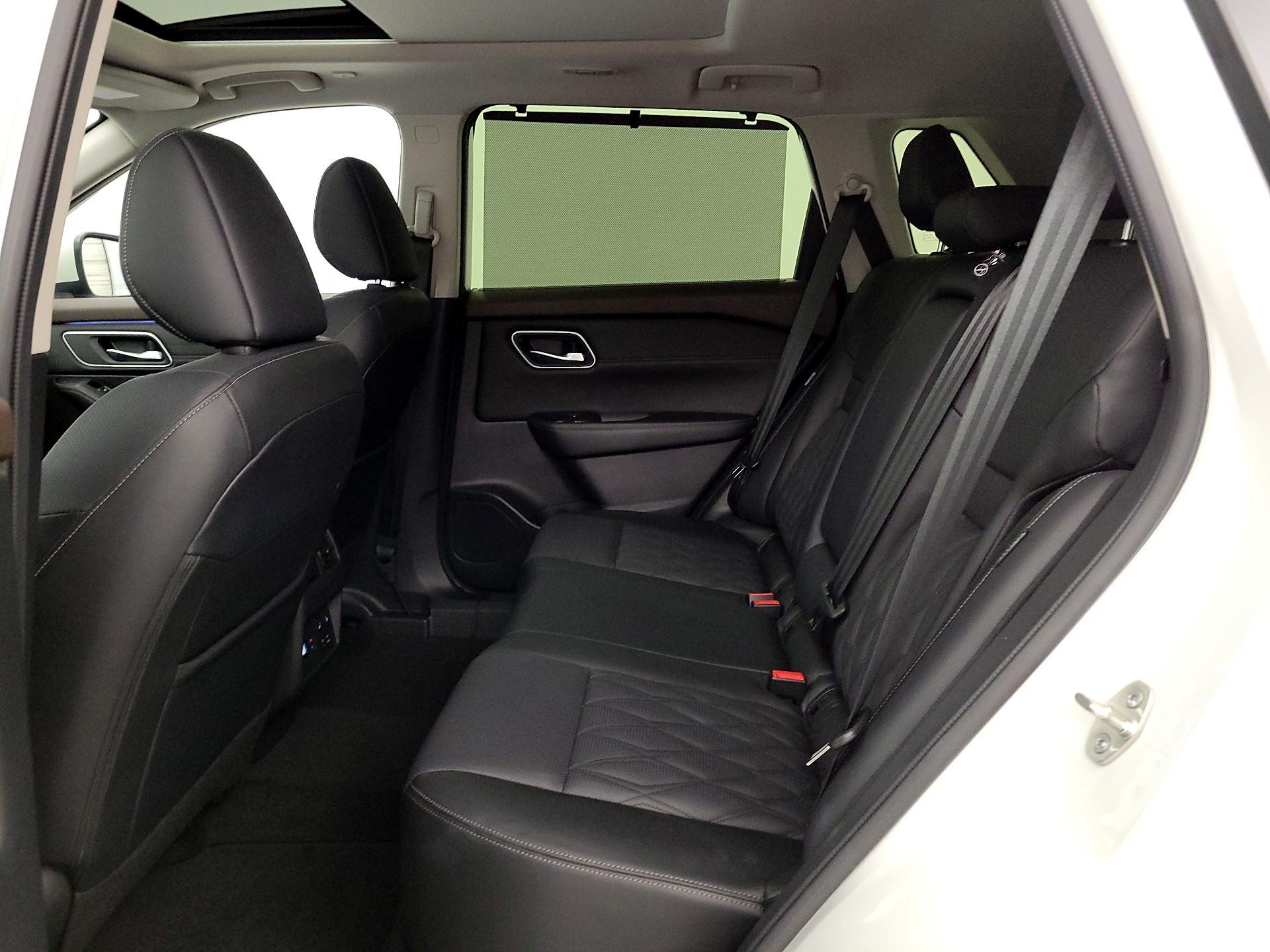 Thumbnail: 2023 Nissan Rogue - 20